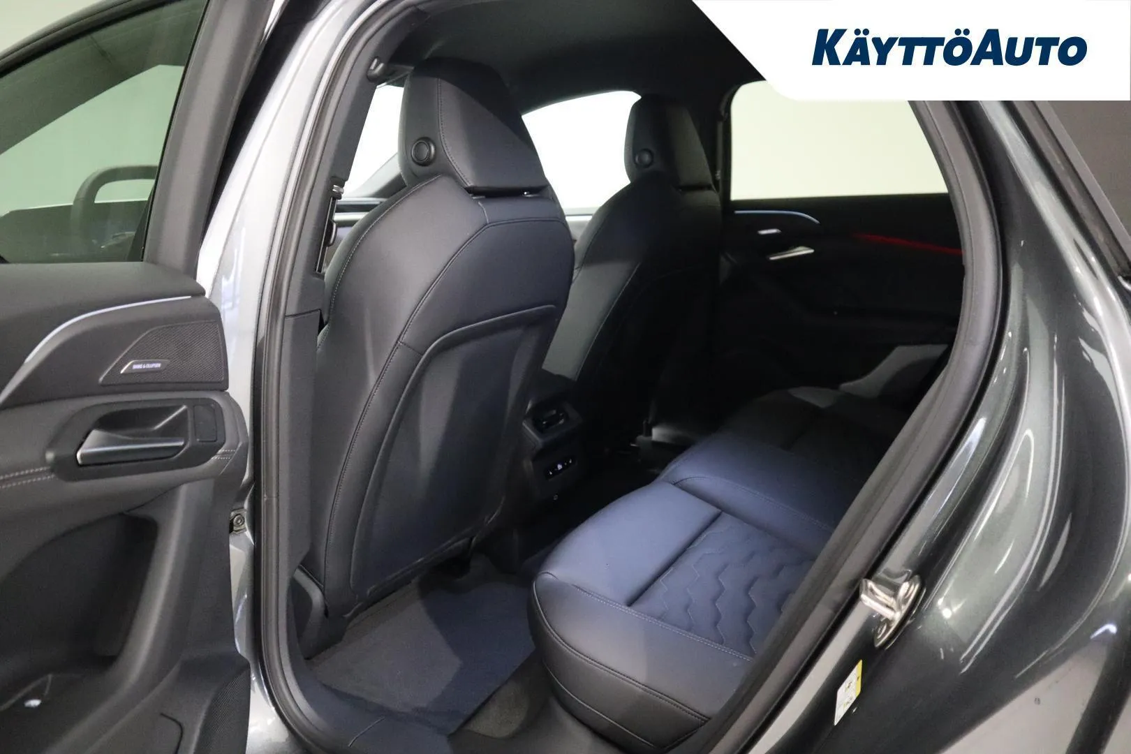 Audi A6 e-tron YMO-107 carousel image