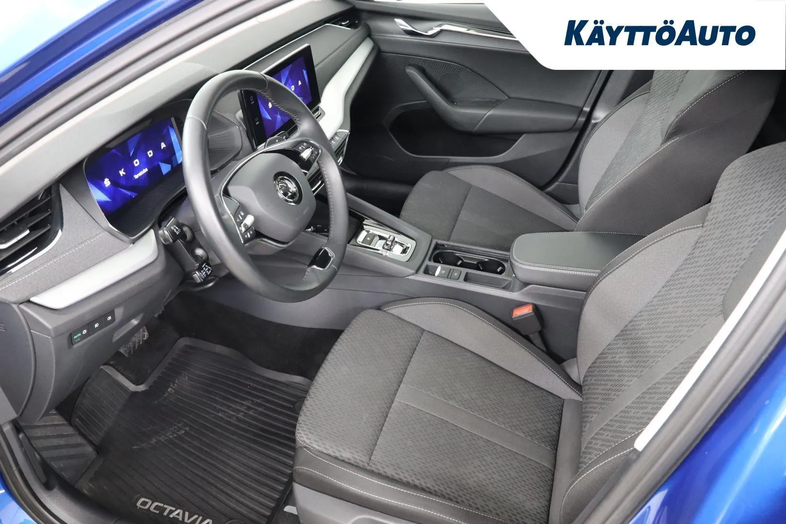 Skoda Octavia XRT-265 carousel image