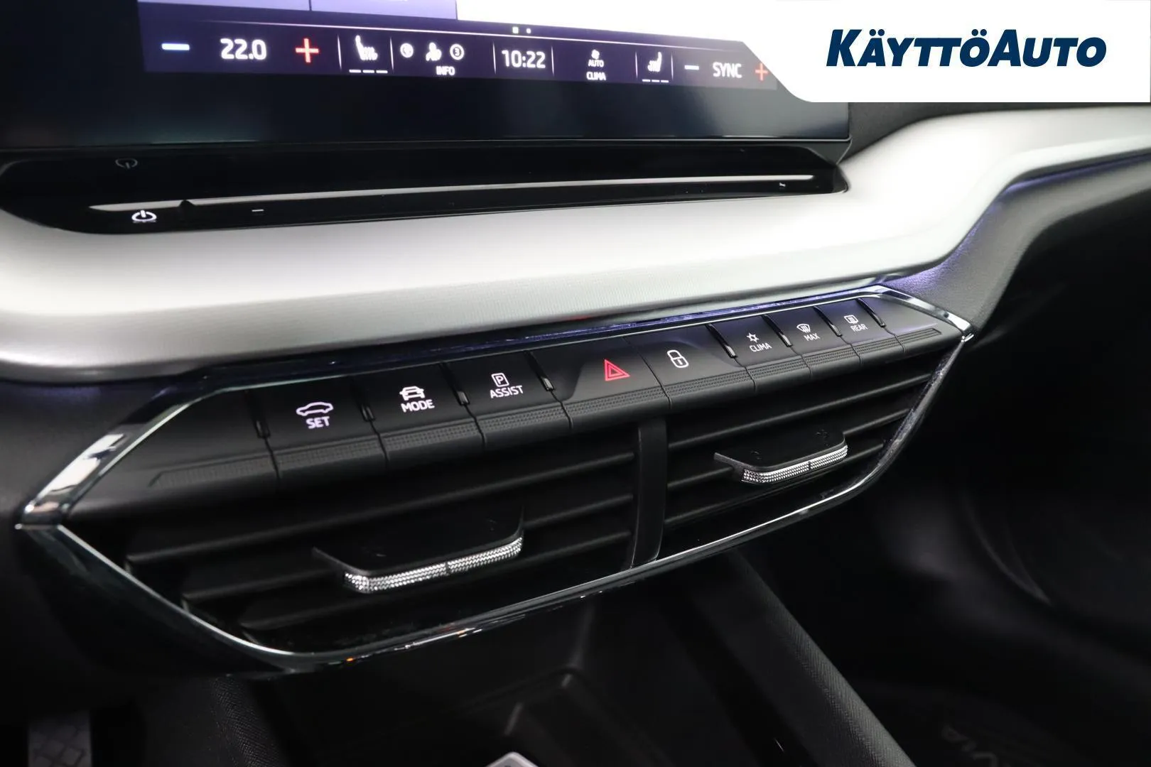 Skoda Octavia XRT-265 carousel image