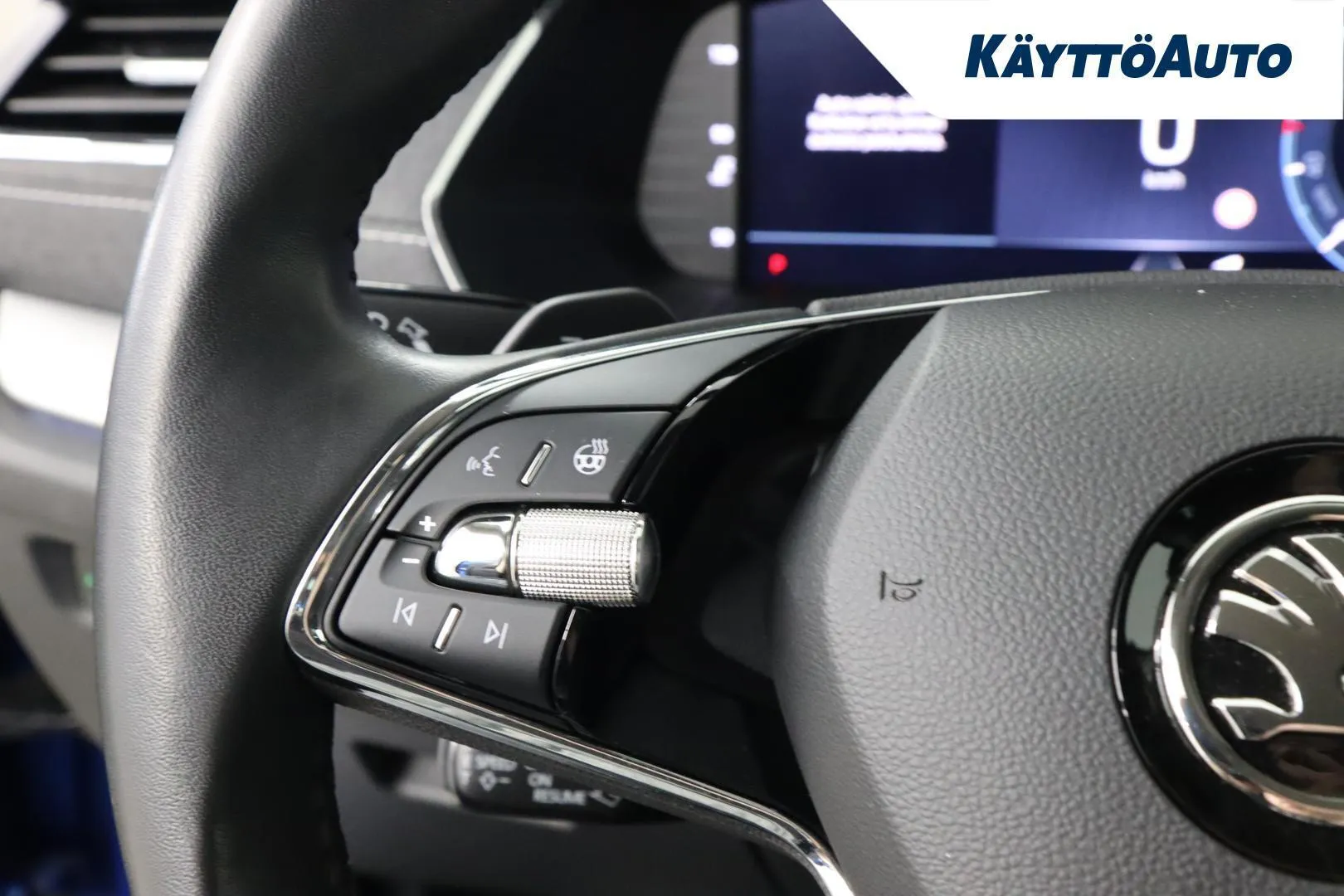 Skoda Octavia XRT-265 carousel image