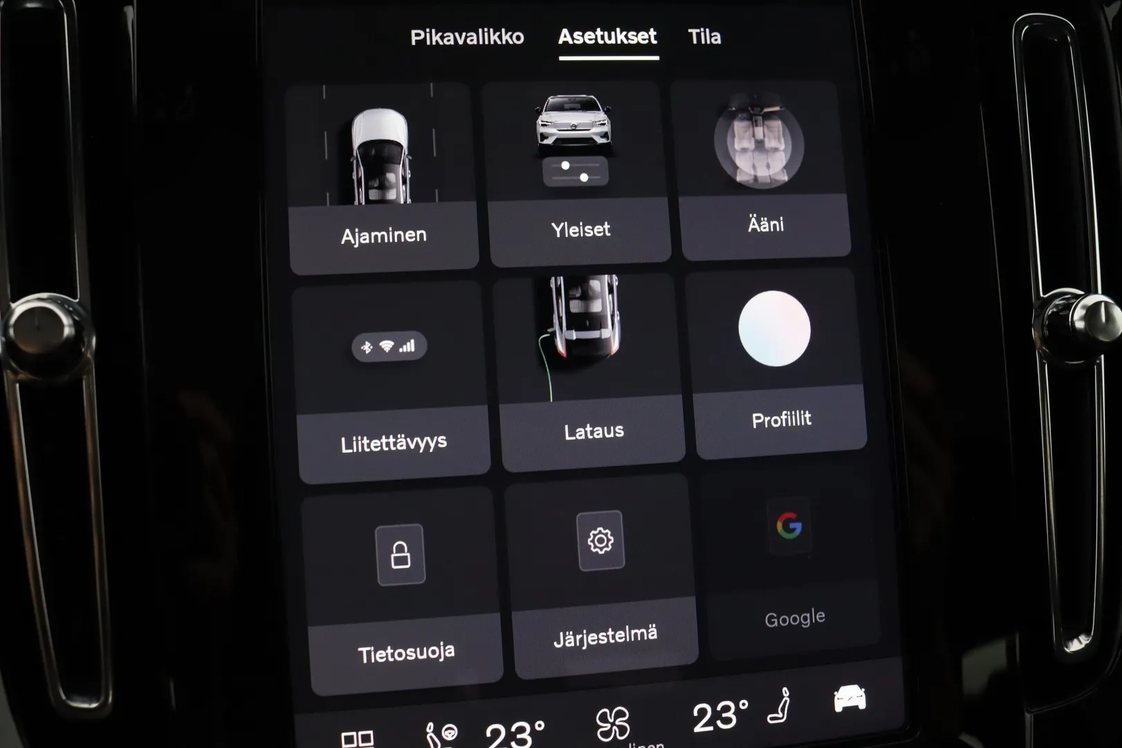 Volvo EC40 IST-131 carousel image