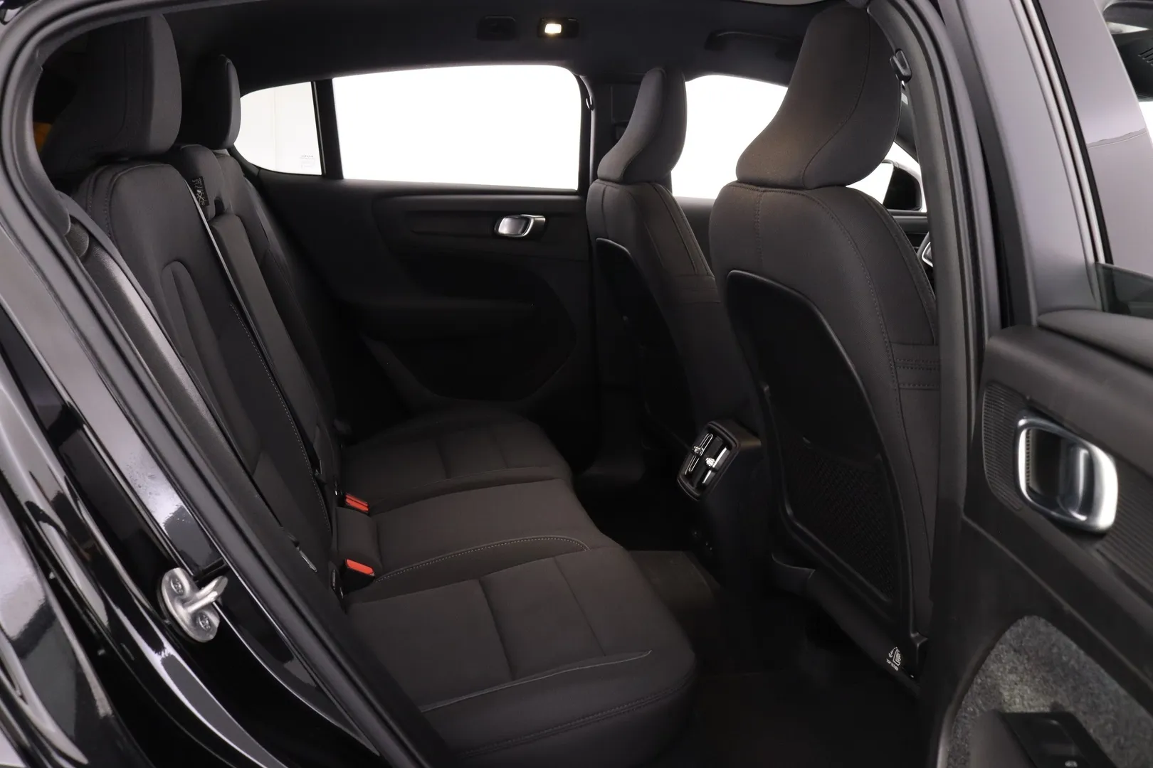 Volvo EC40 IST-131 carousel image