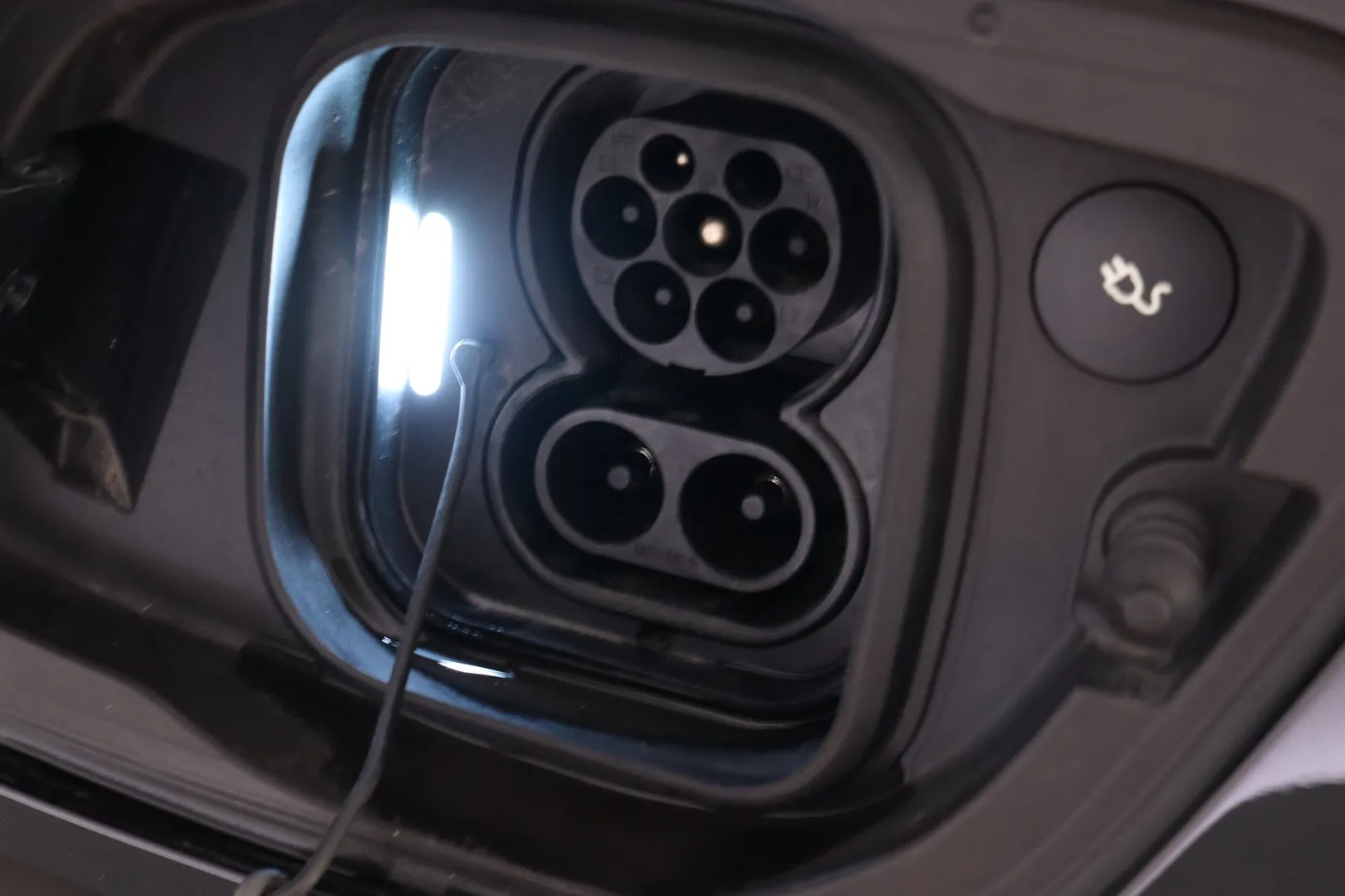 Volvo EC40 IST-131 carousel image