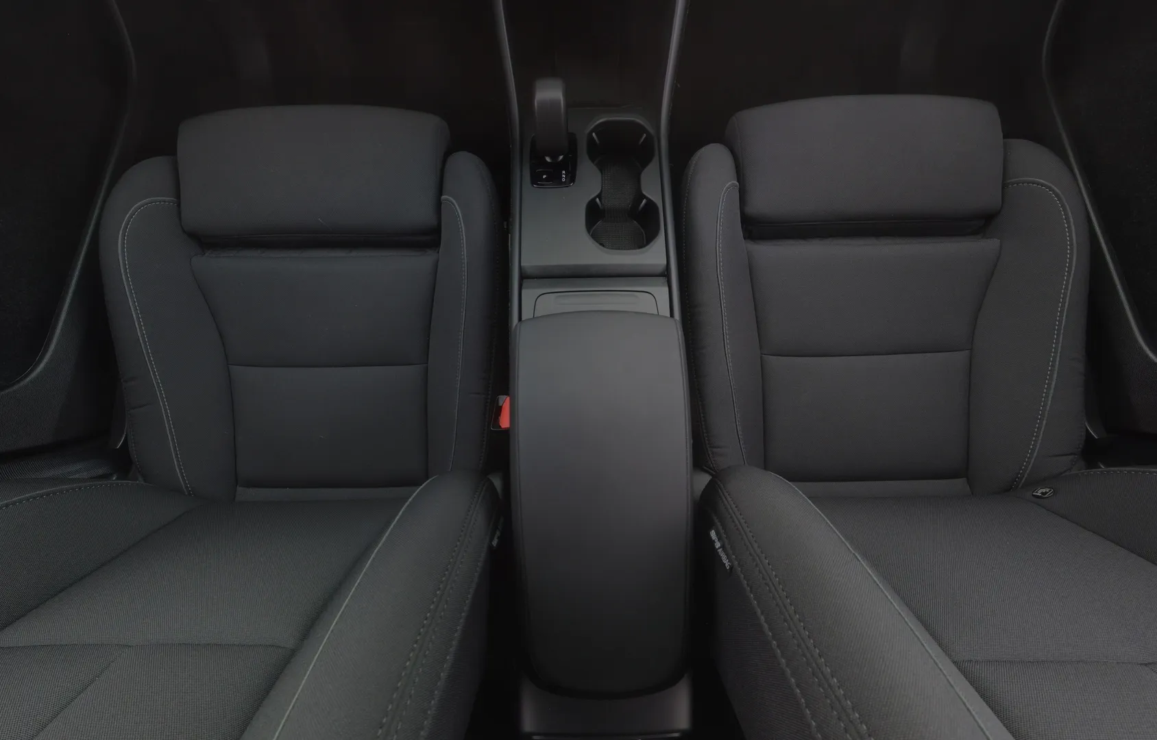 Volvo EC40 IST-131 carousel image