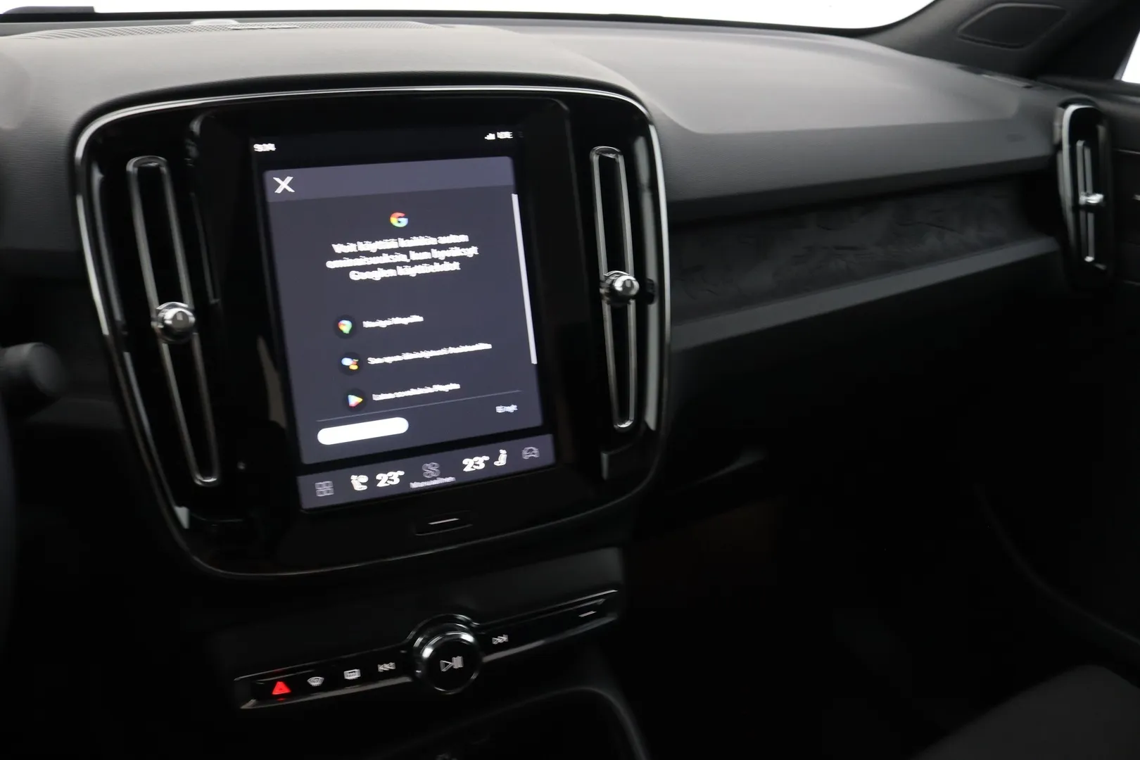 Volvo EC40 IST-131 carousel image