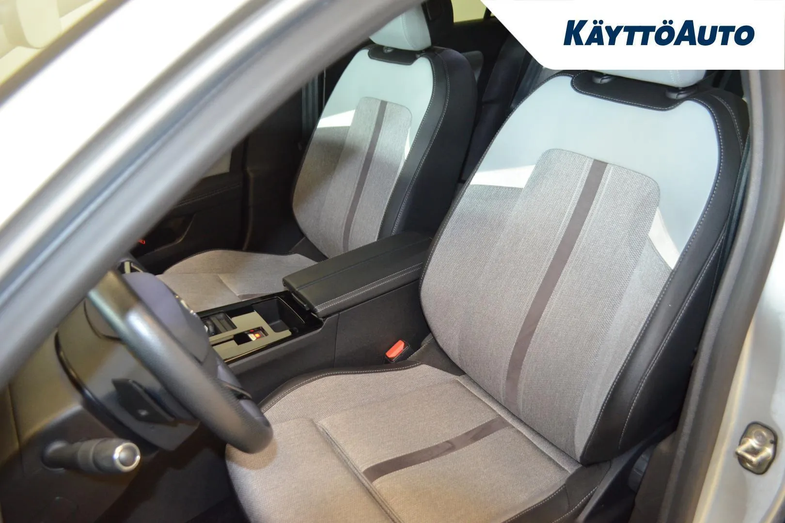Opel Astra ZOK-253 carousel image
