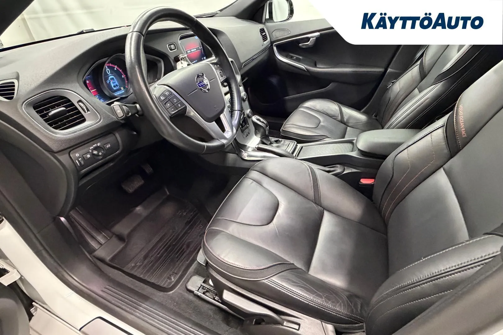 Volvo V40 BSL-120 carousel image