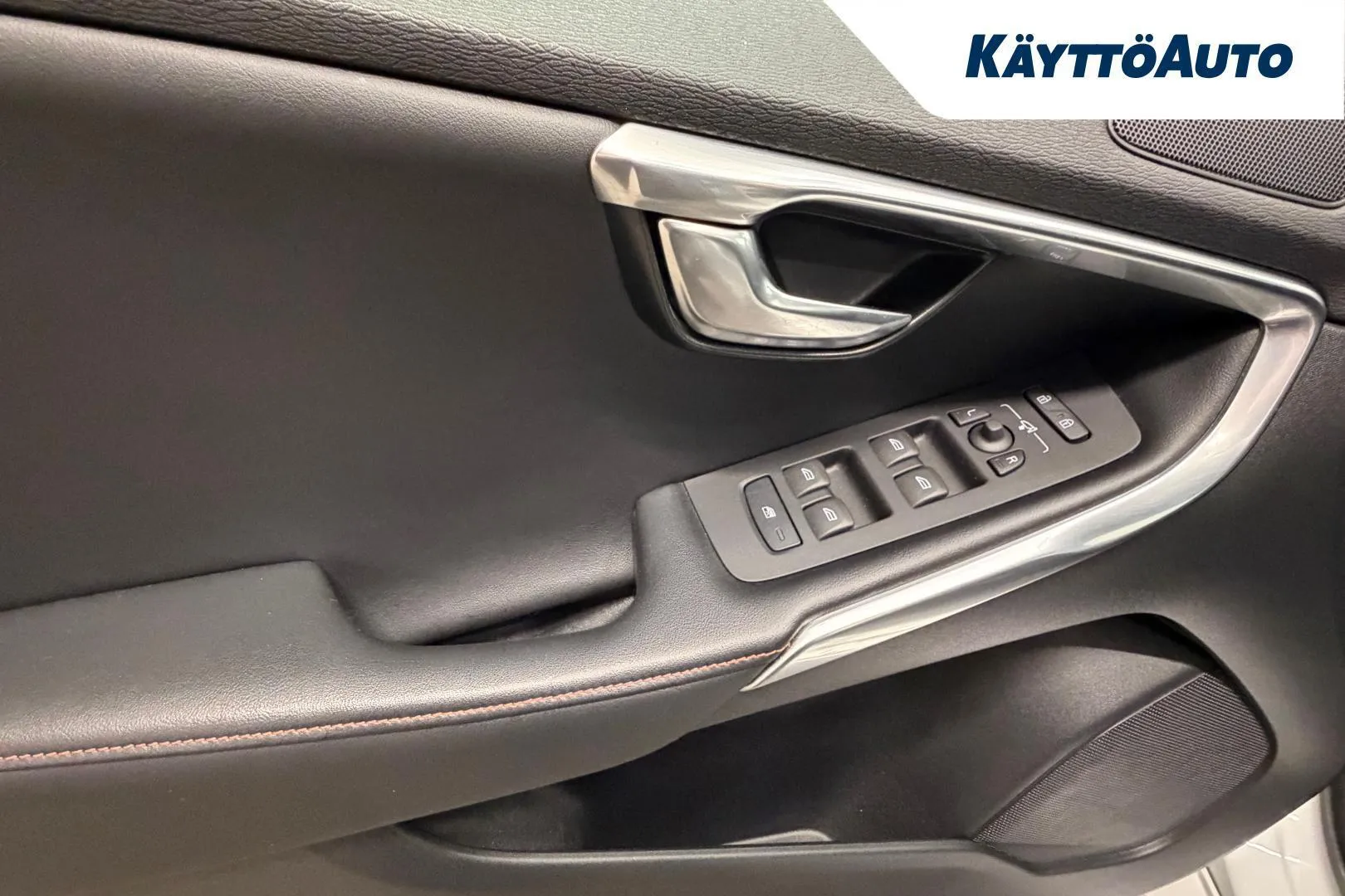 Volvo V40 BSL-120 carousel image