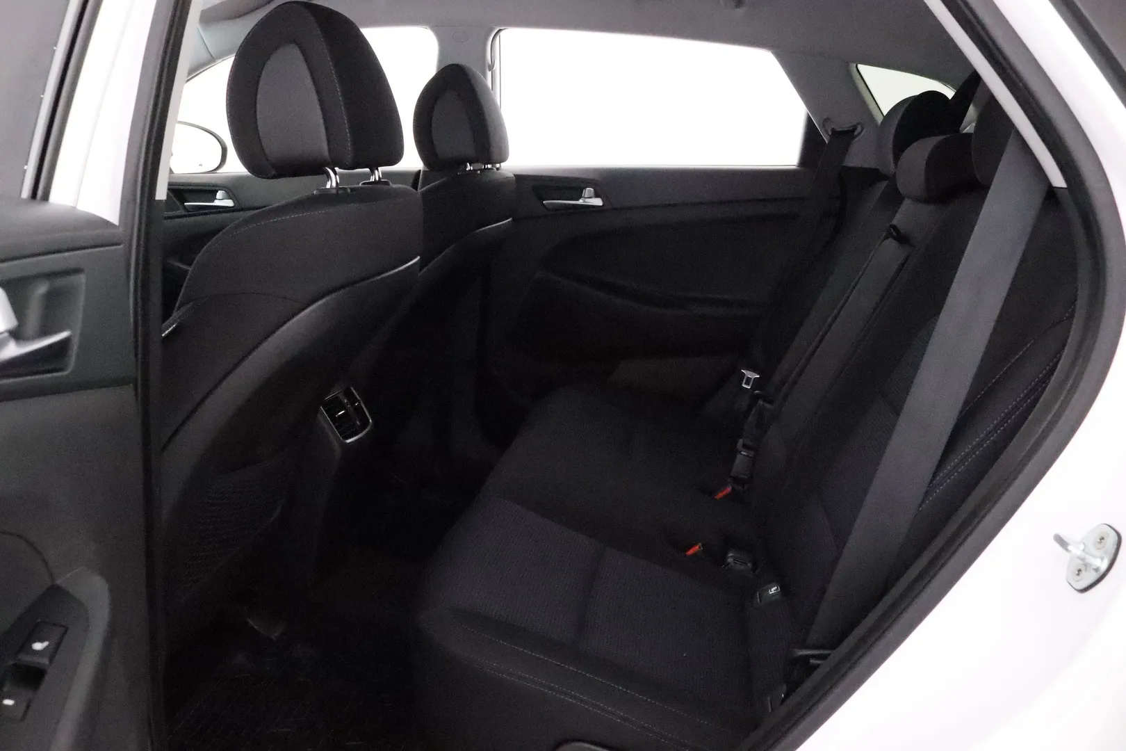 Hyundai Tucson CKJ-913 carousel image