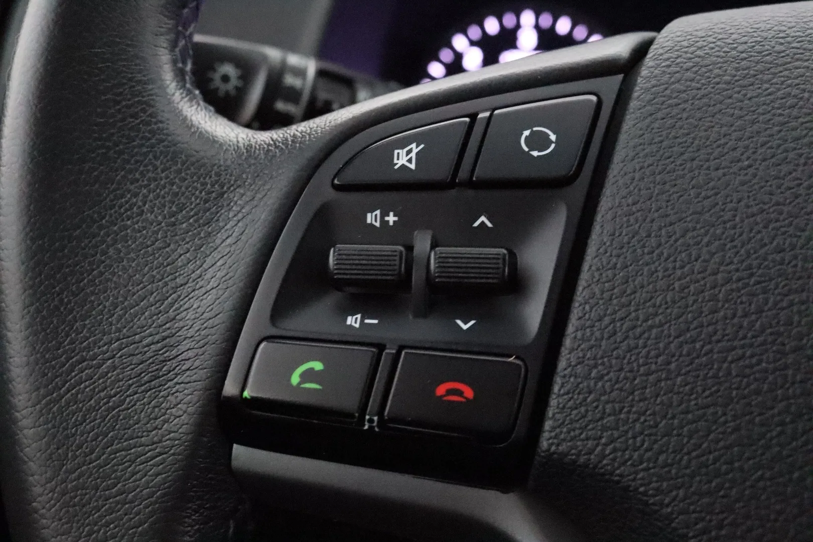 Hyundai Tucson CKJ-913 carousel image