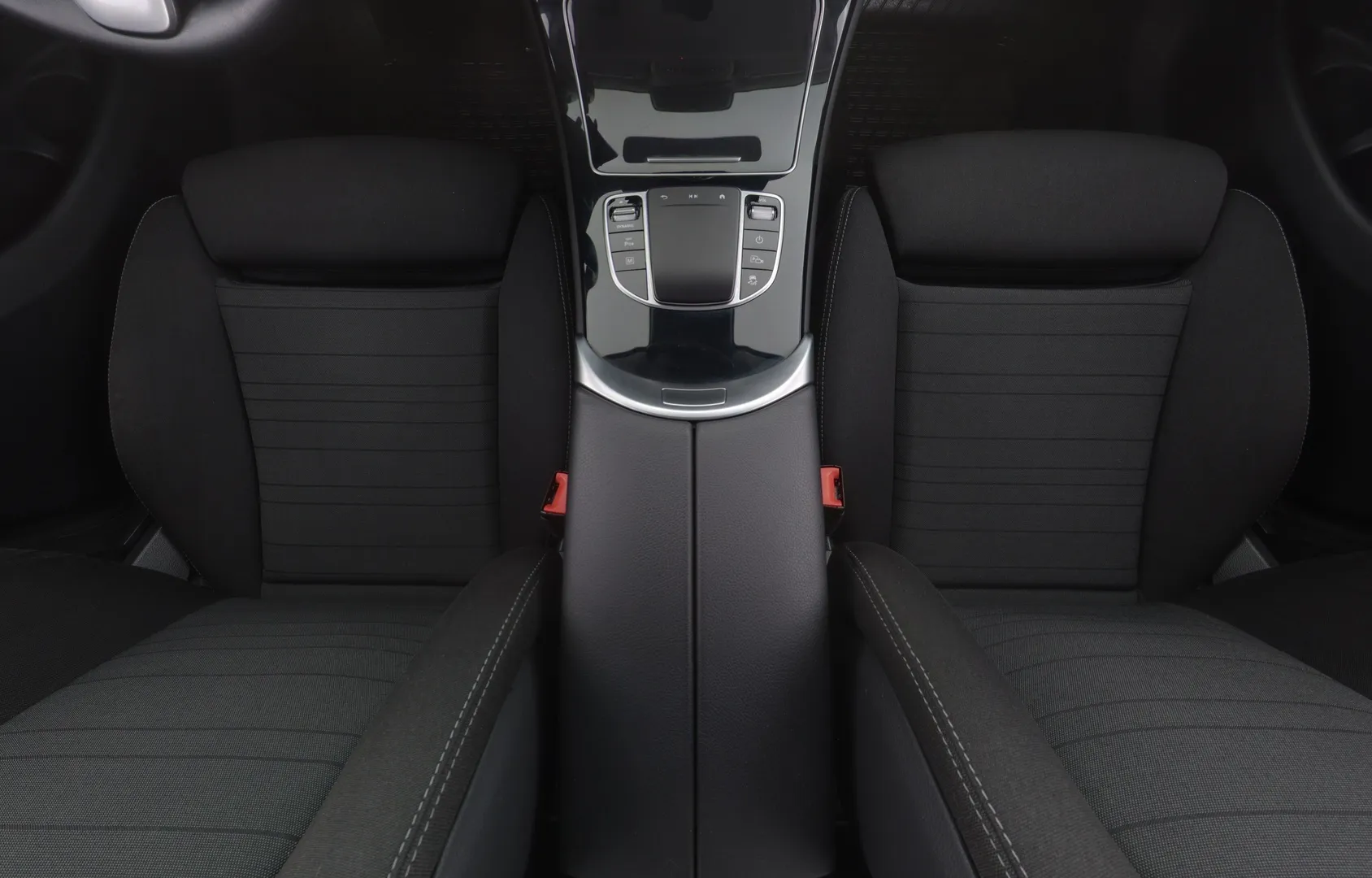 Mercedes-Benz GLC IZI-124 carousel image