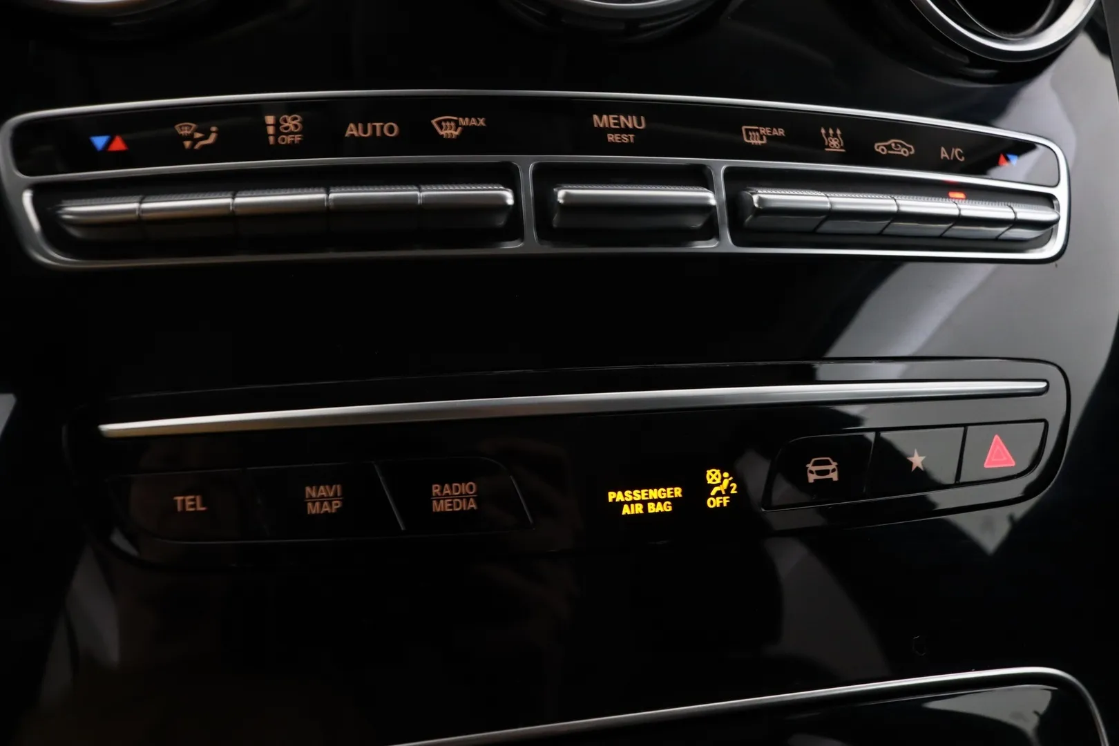 Mercedes-Benz GLC IZI-124 carousel image