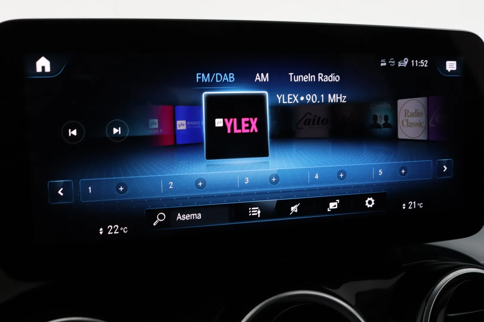 Mercedes-Benz GLC IZI-124 carousel image