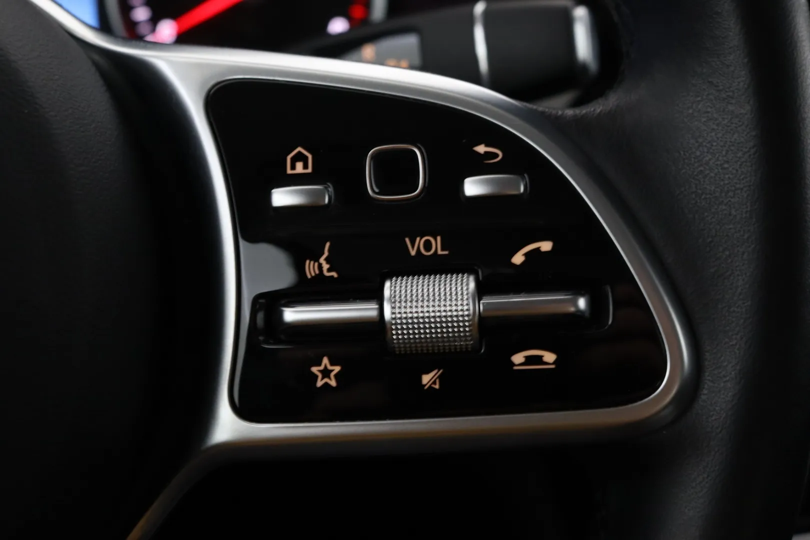 Mercedes-Benz GLC IZI-124 carousel image