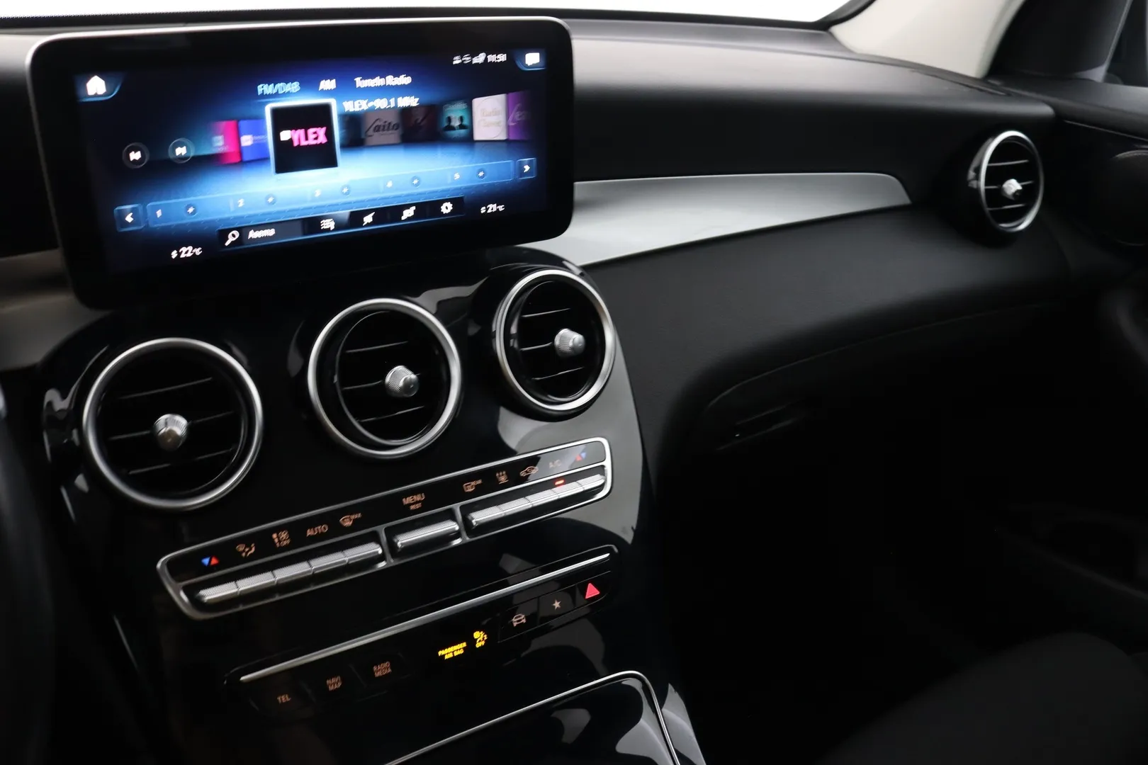 Mercedes-Benz GLC IZI-124 carousel image