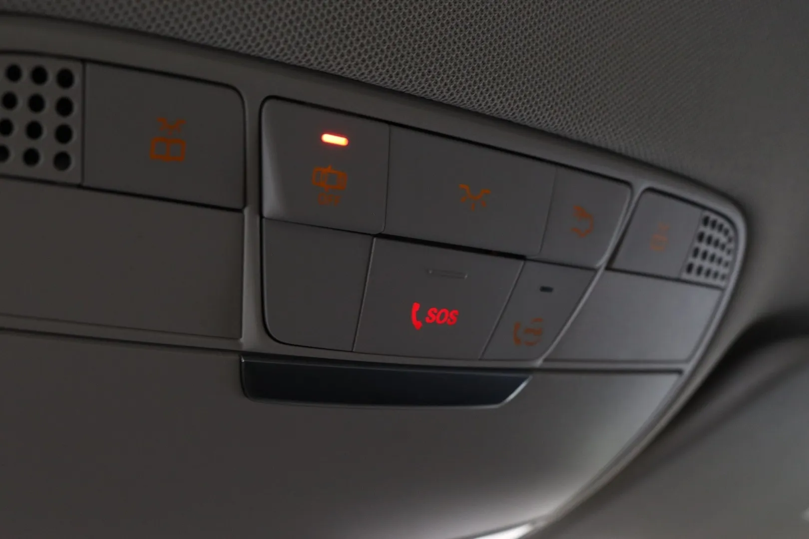 Mercedes-Benz GLC IZI-124 carousel image