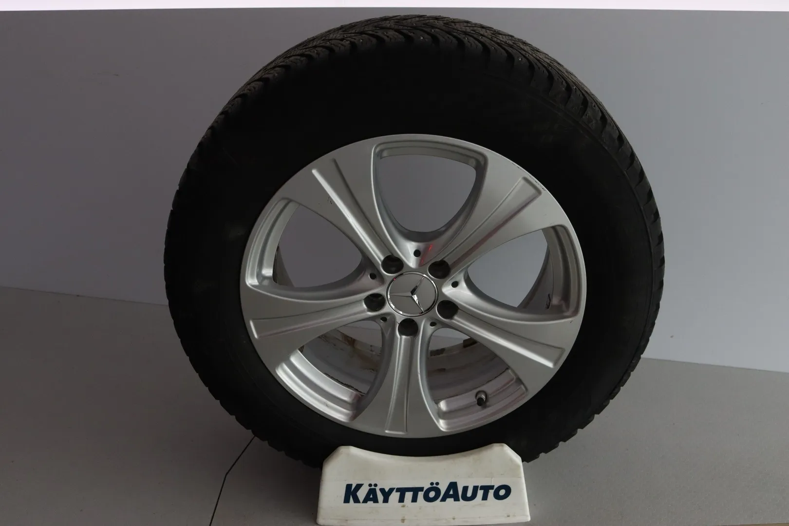 Mercedes-Benz GLC IZI-124 carousel image