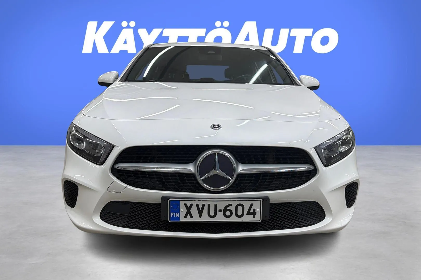Mercedes-Benz A XVU-604 carousel image