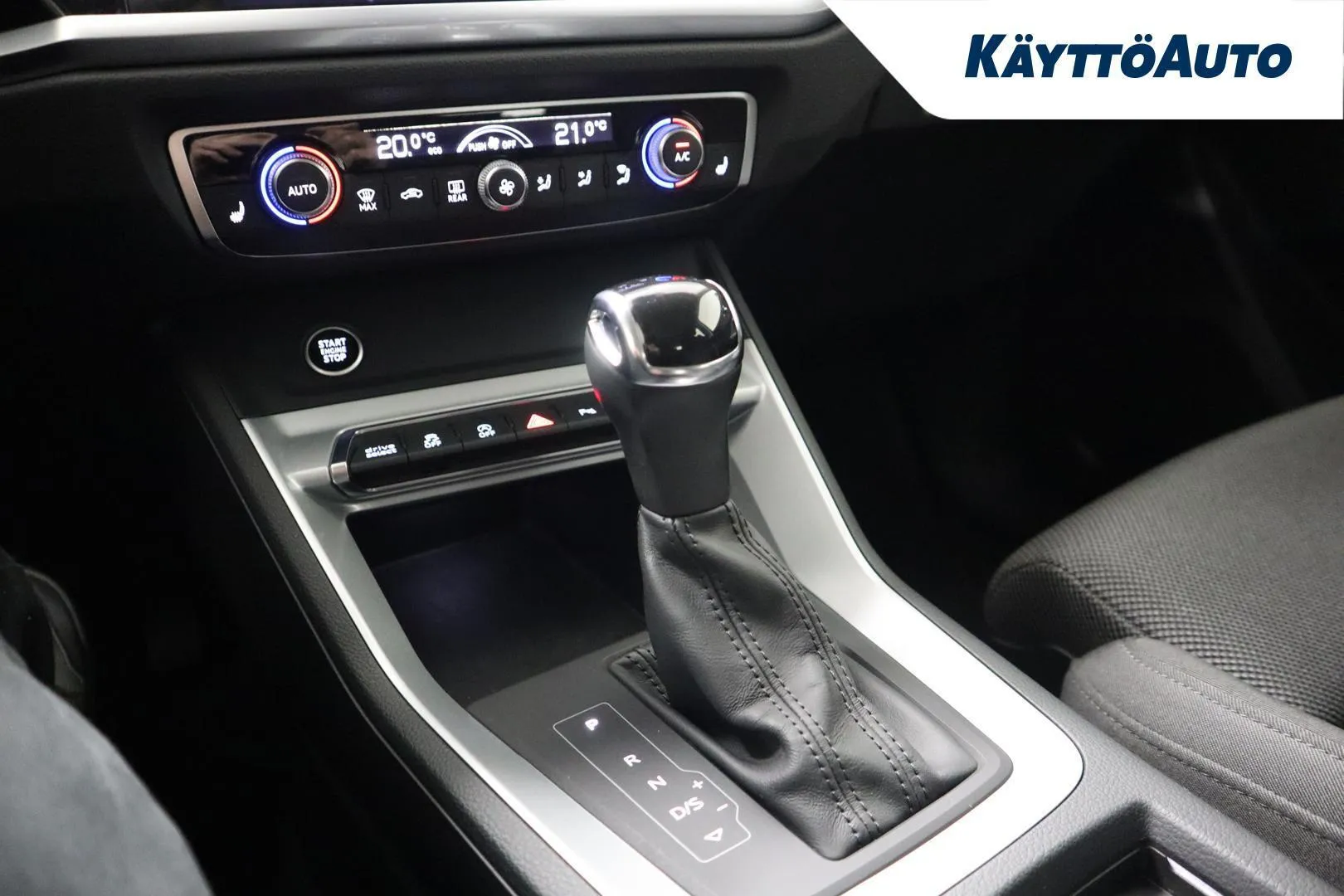 Audi Q3 IZC-476 carousel image