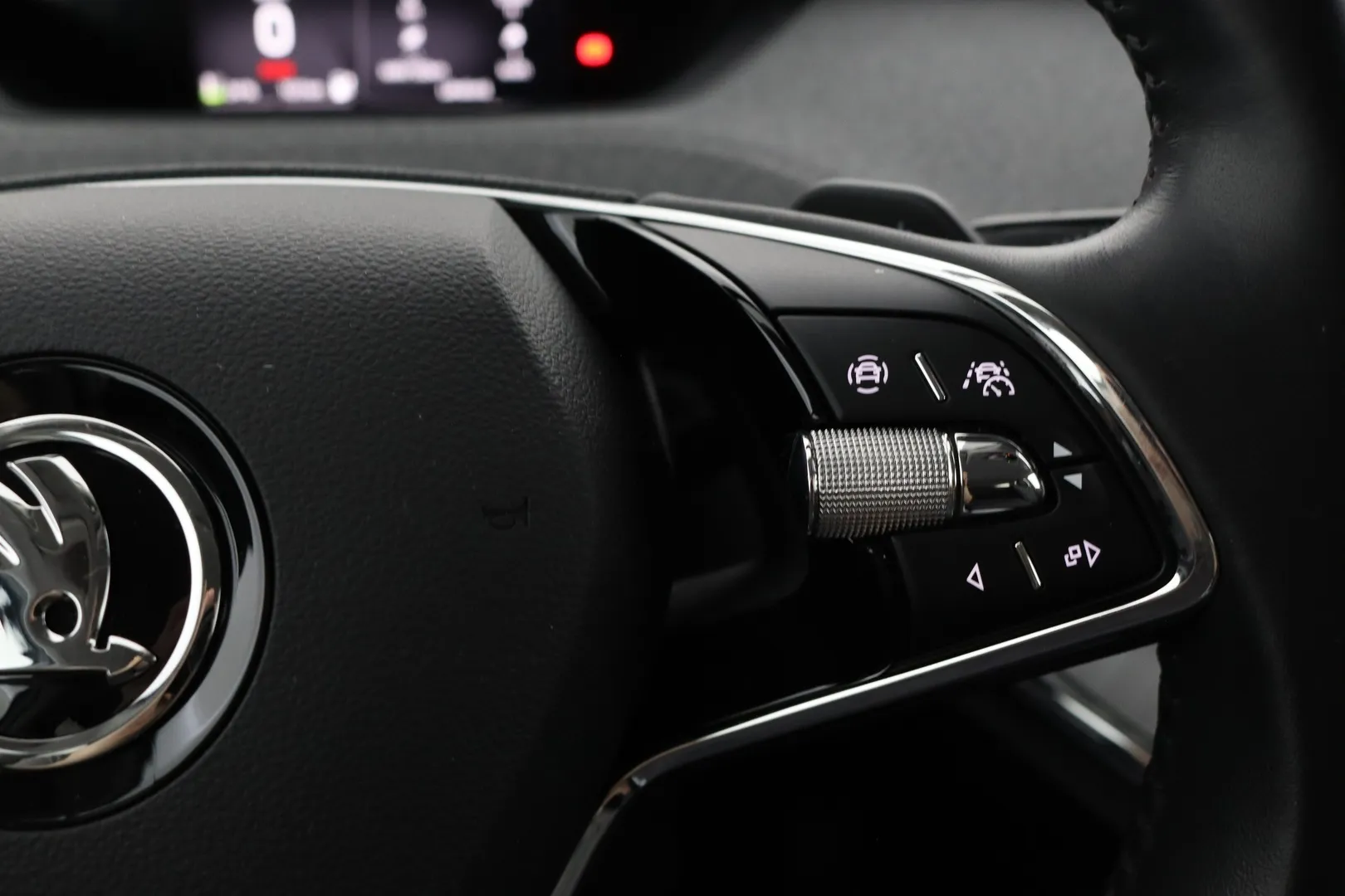 Skoda Enyaq ZOR-126 carousel image
