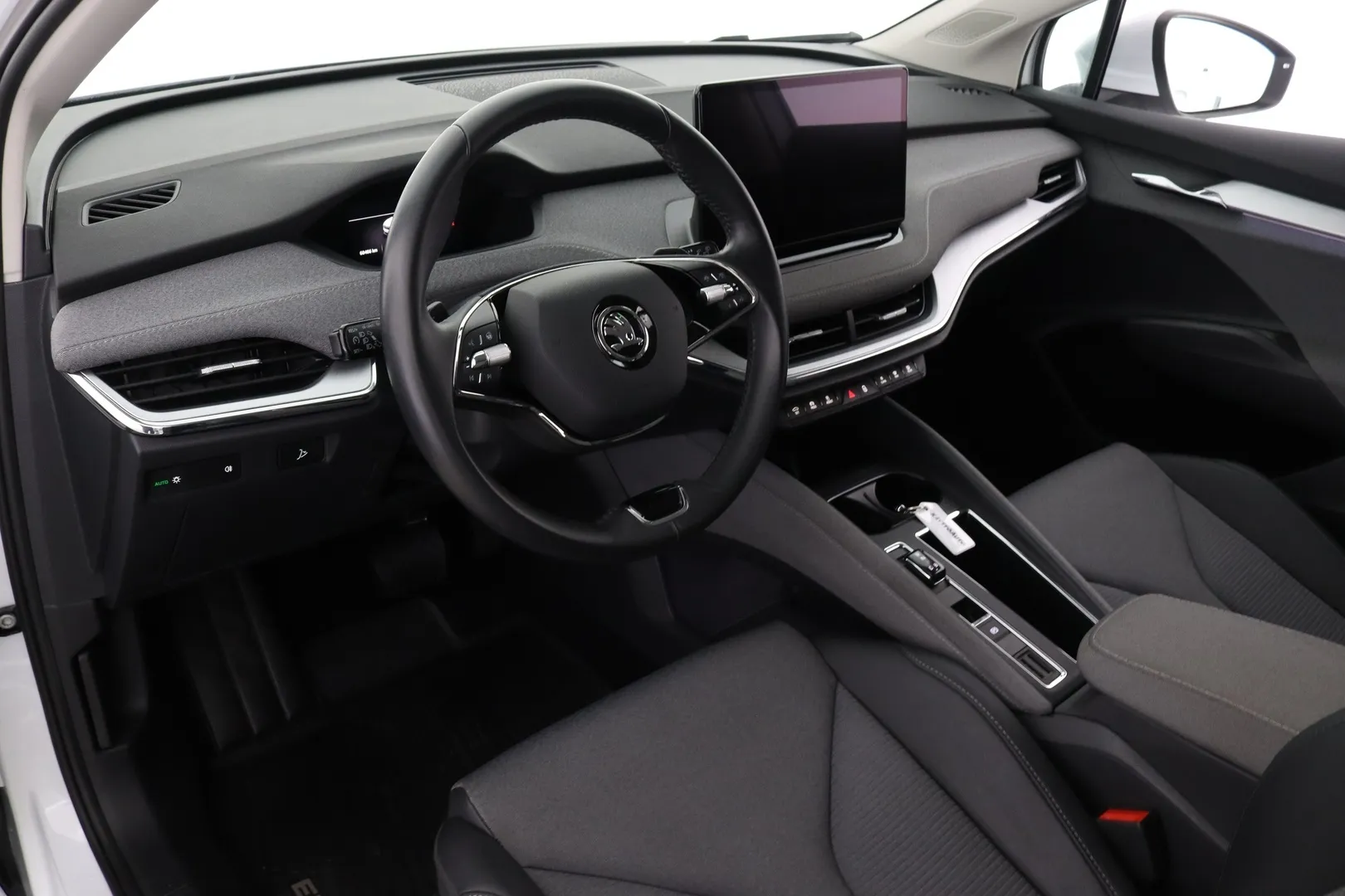 Skoda Enyaq ZOR-126 carousel image