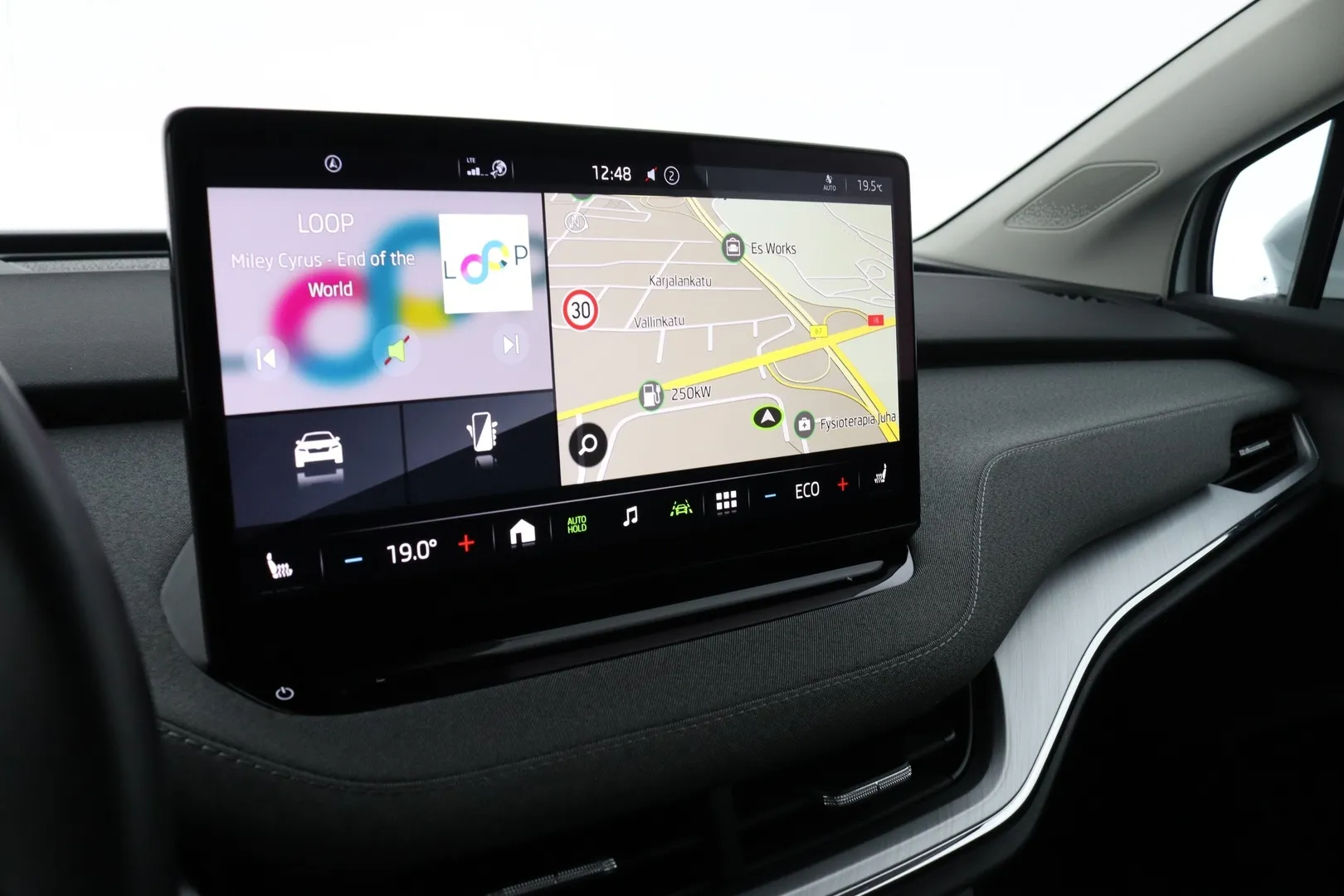 Skoda Enyaq ZOR-126 carousel image