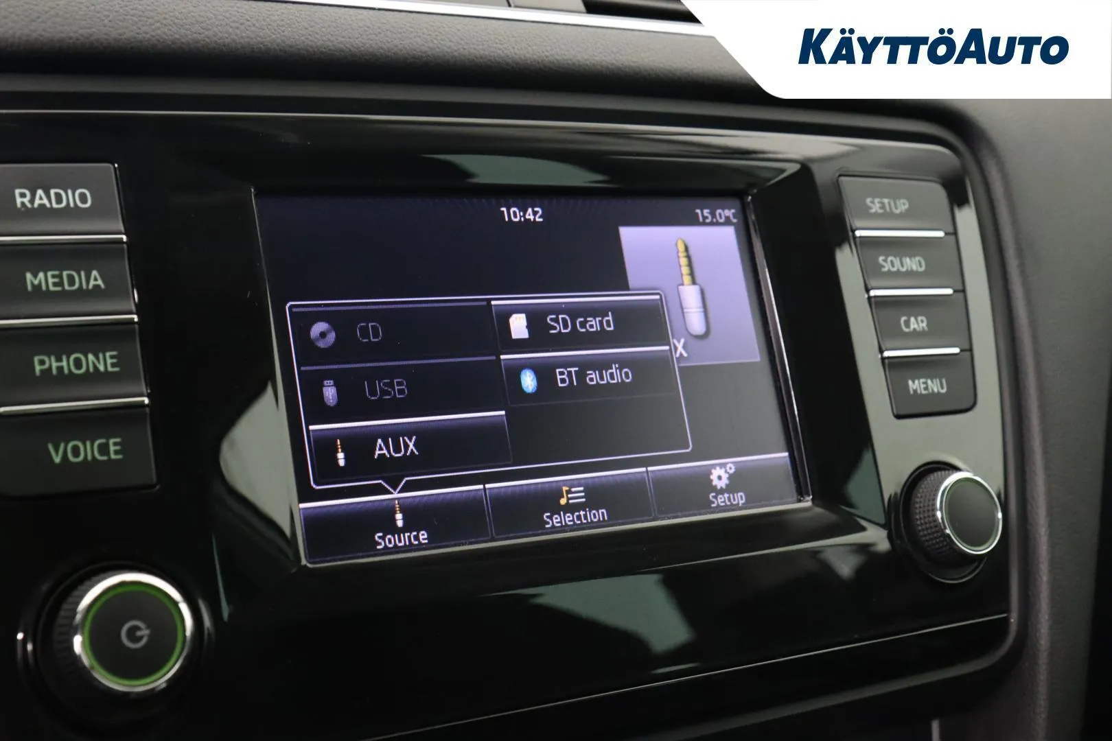 Skoda Octavia YIO-757 carousel image