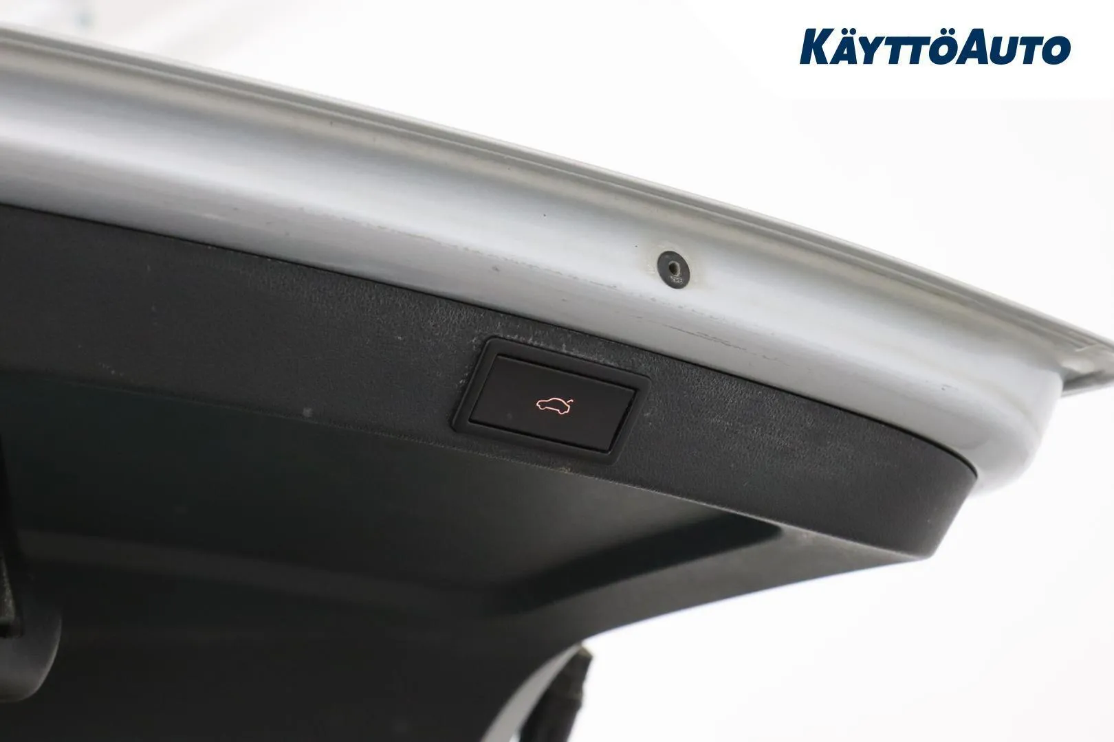 Skoda Octavia YIO-757 carousel image