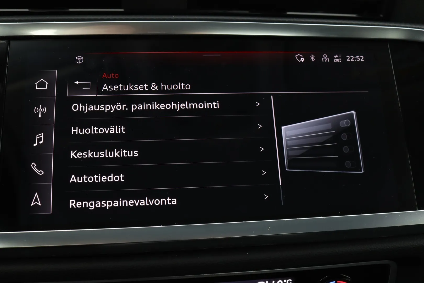 Audi Q3 LPP-180 carousel image