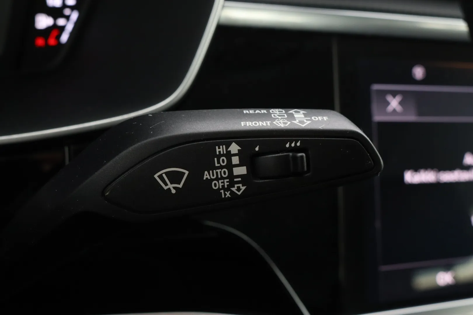 Audi Q3 LPP-180 carousel image