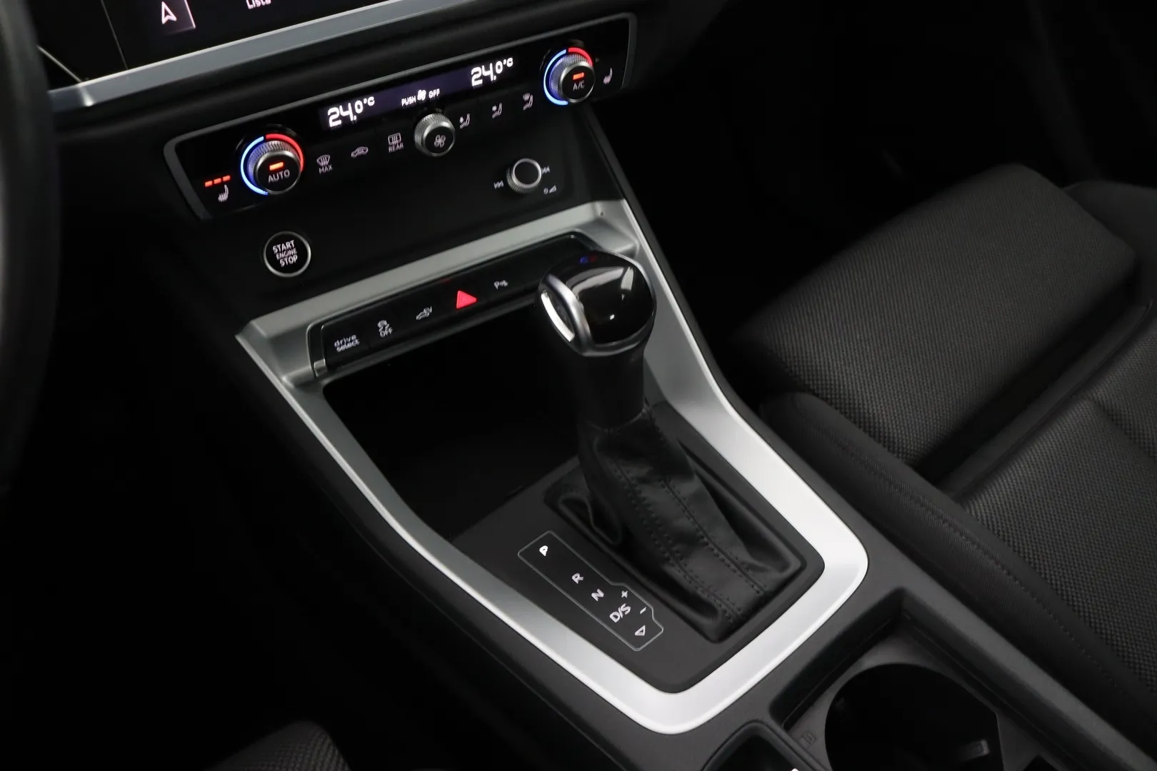 Audi Q3 LPP-180 carousel image