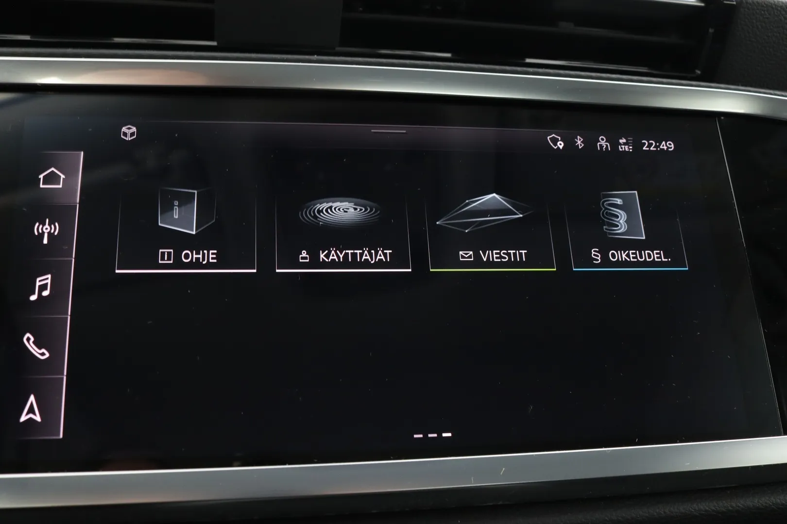 Audi Q3 LPP-180 carousel image