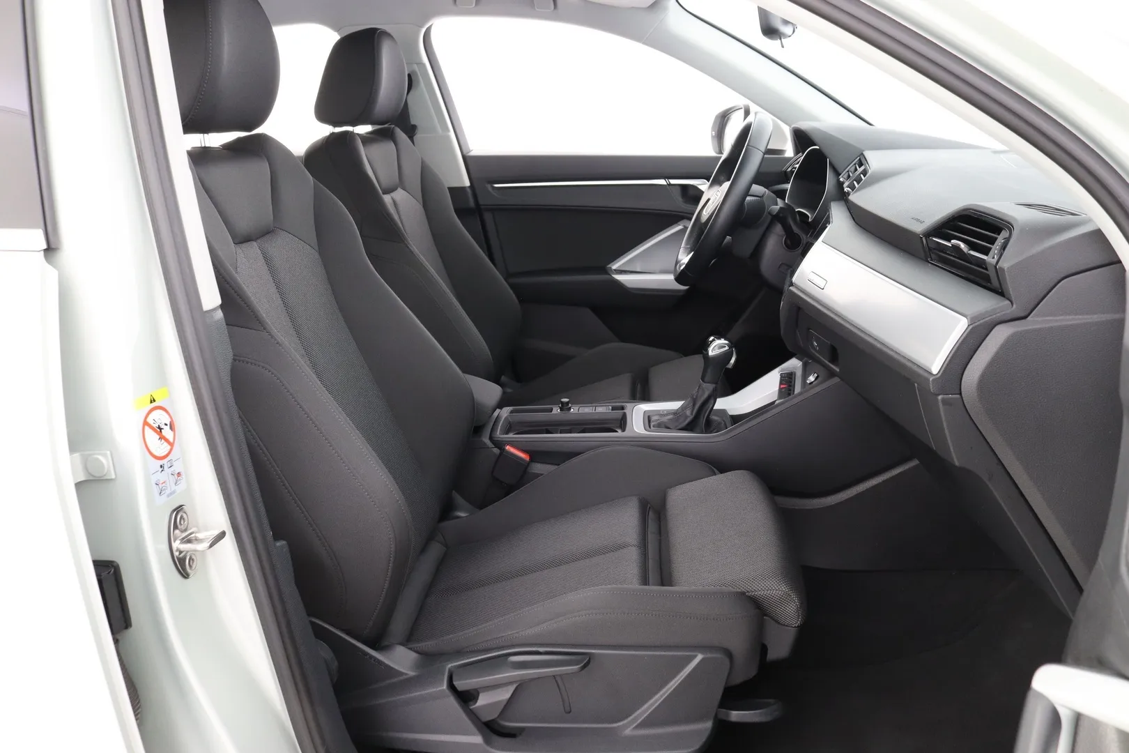 Audi Q3 LPP-180 carousel image