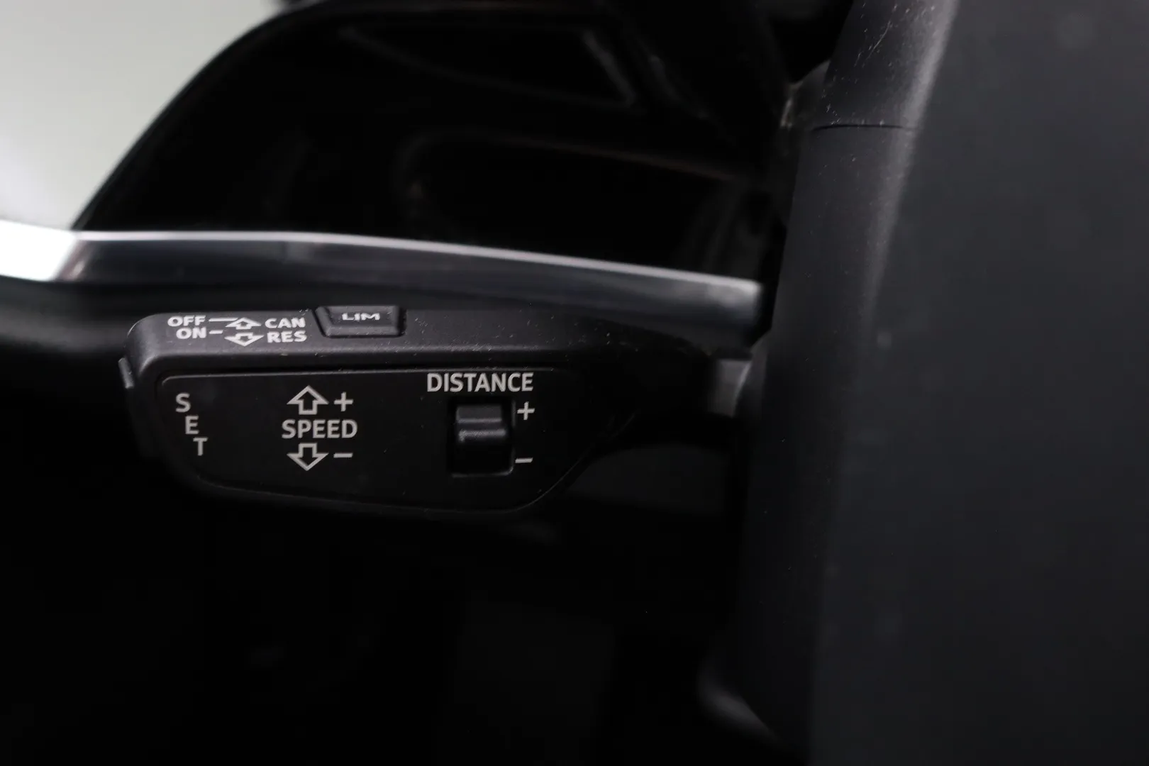 Audi Q3 LPP-180 carousel image