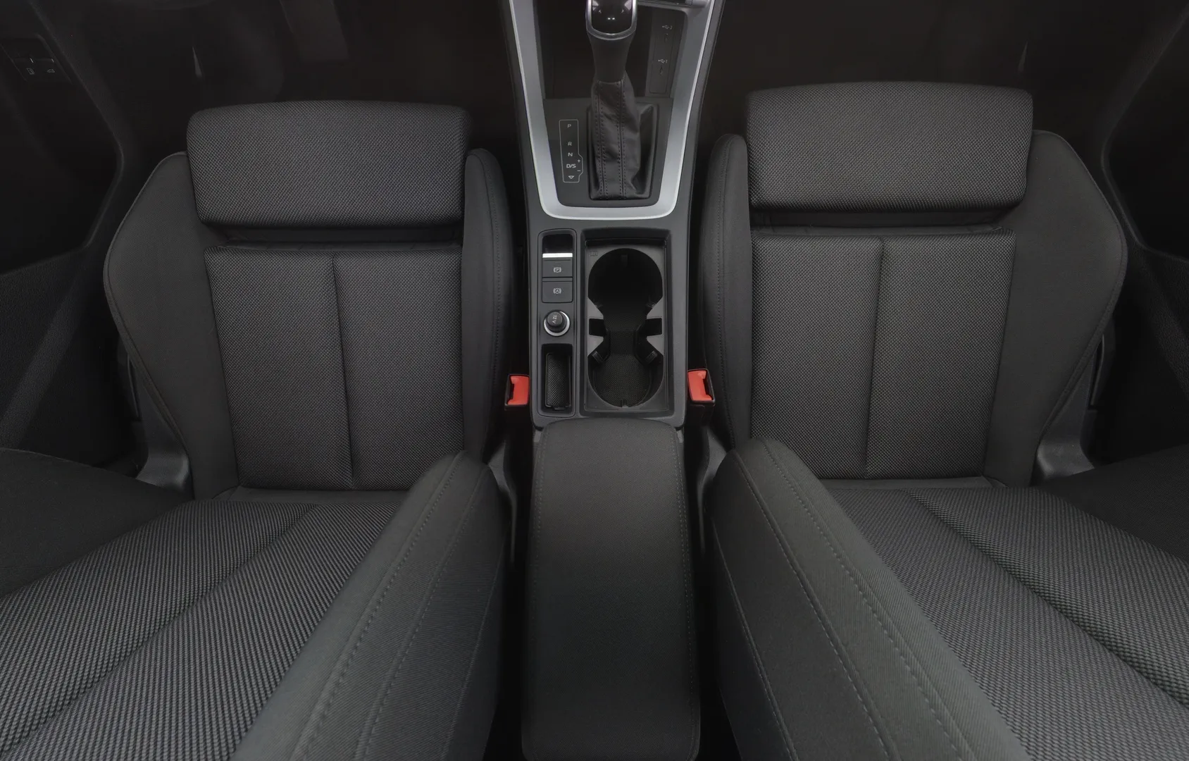 Audi Q3 LPP-180 carousel image