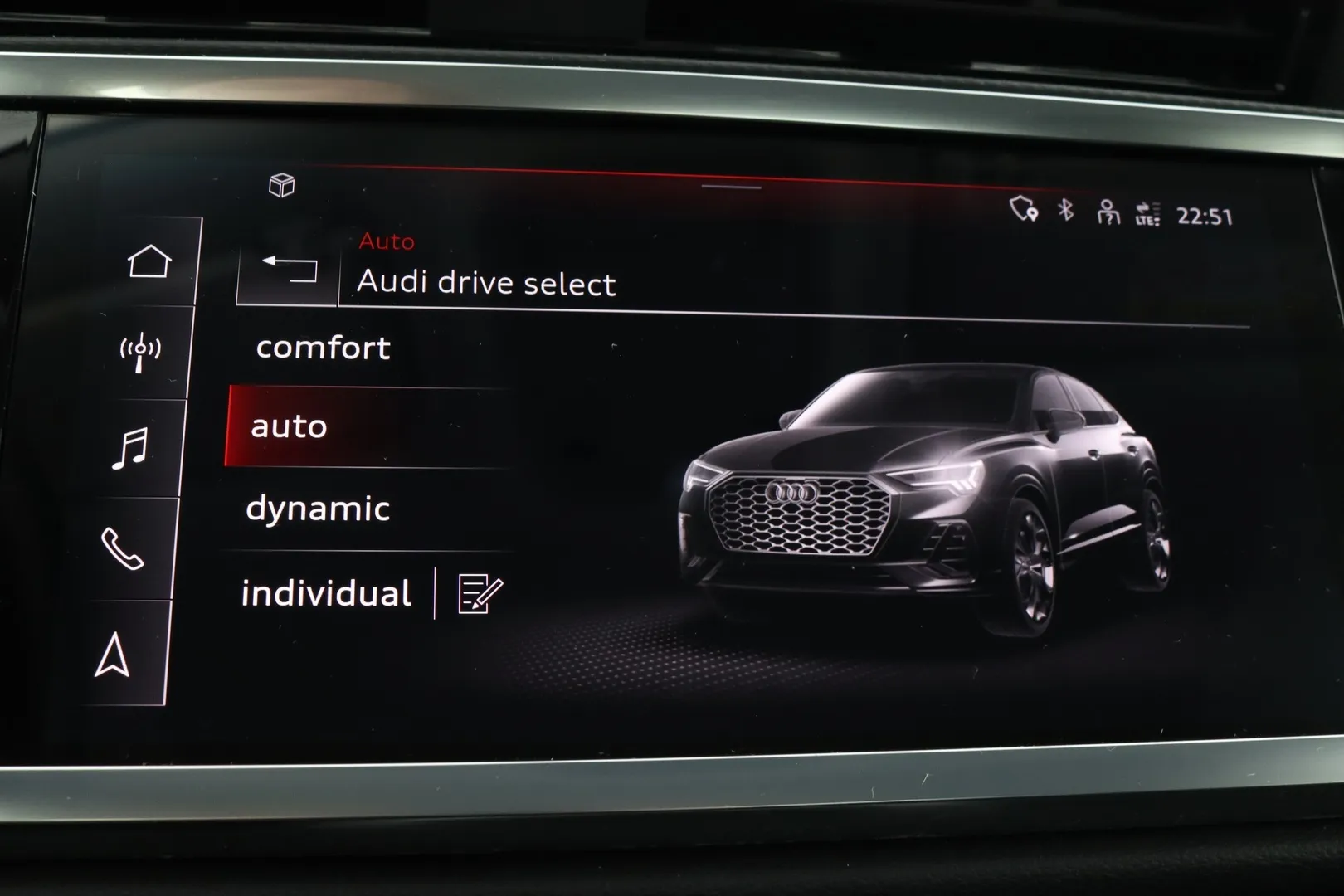 Audi Q3 LPP-180 carousel image