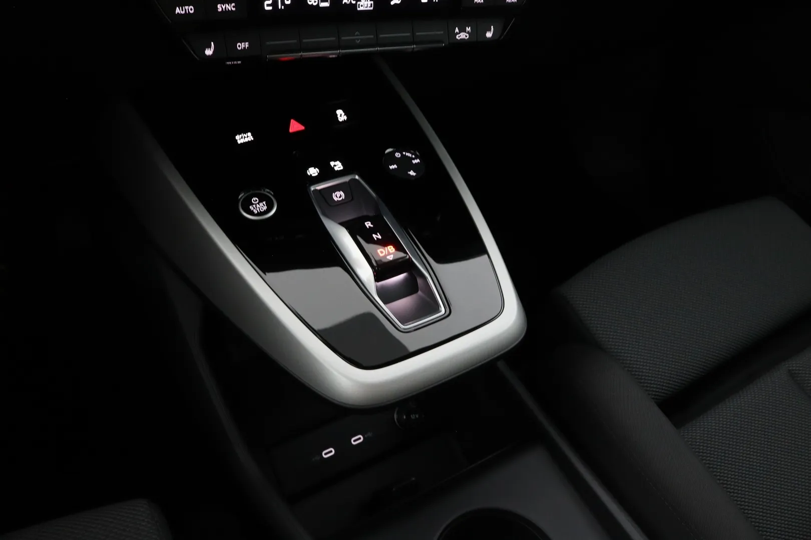 Audi Q4 e-tron RXB-567 carousel image