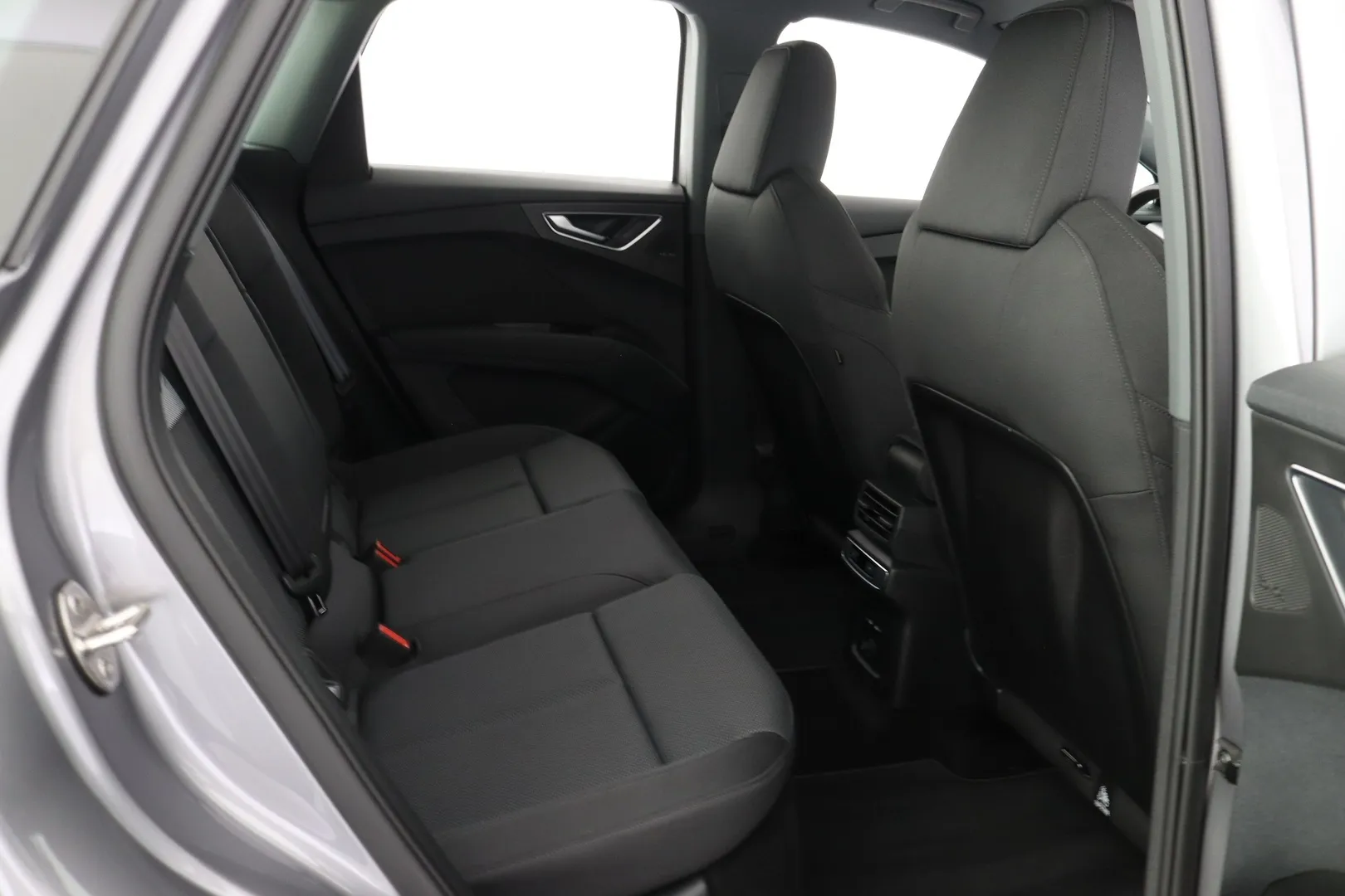 Audi Q4 e-tron RXB-567 carousel image