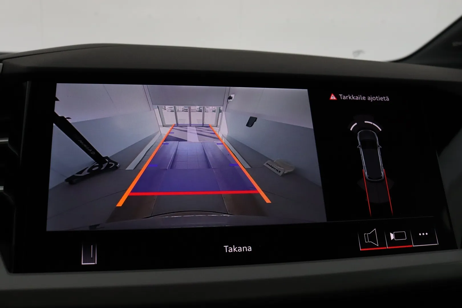 Audi Q4 e-tron RXB-567 carousel image