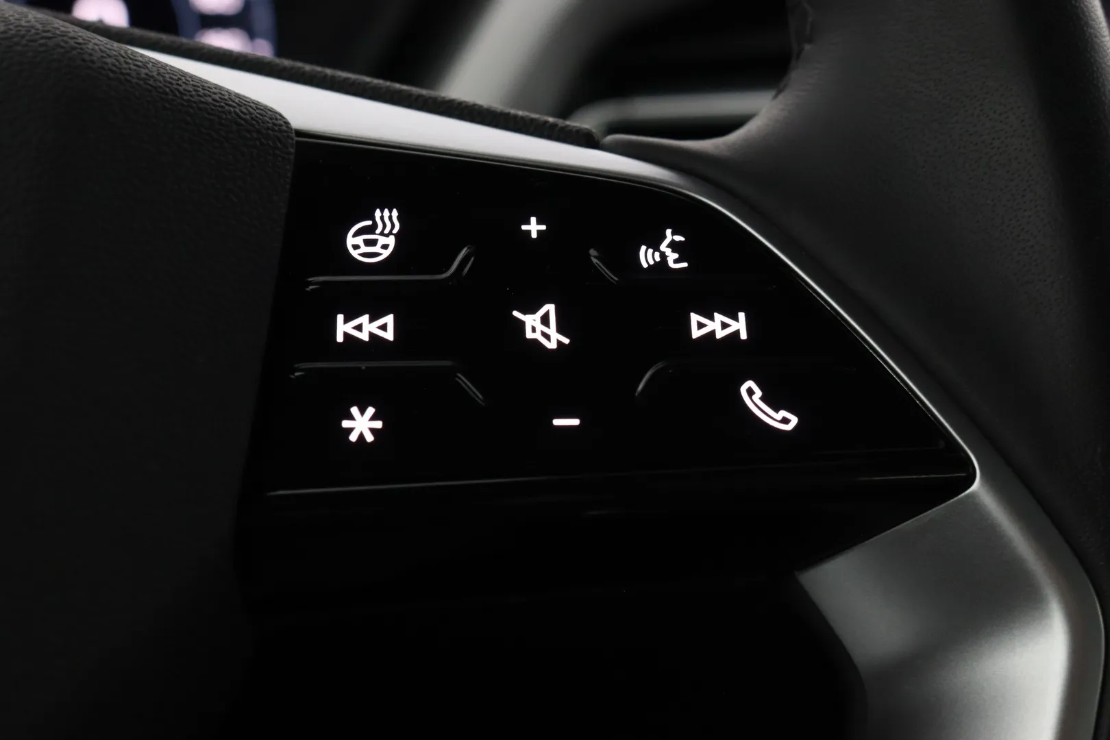 Audi Q4 e-tron RXB-567 carousel image