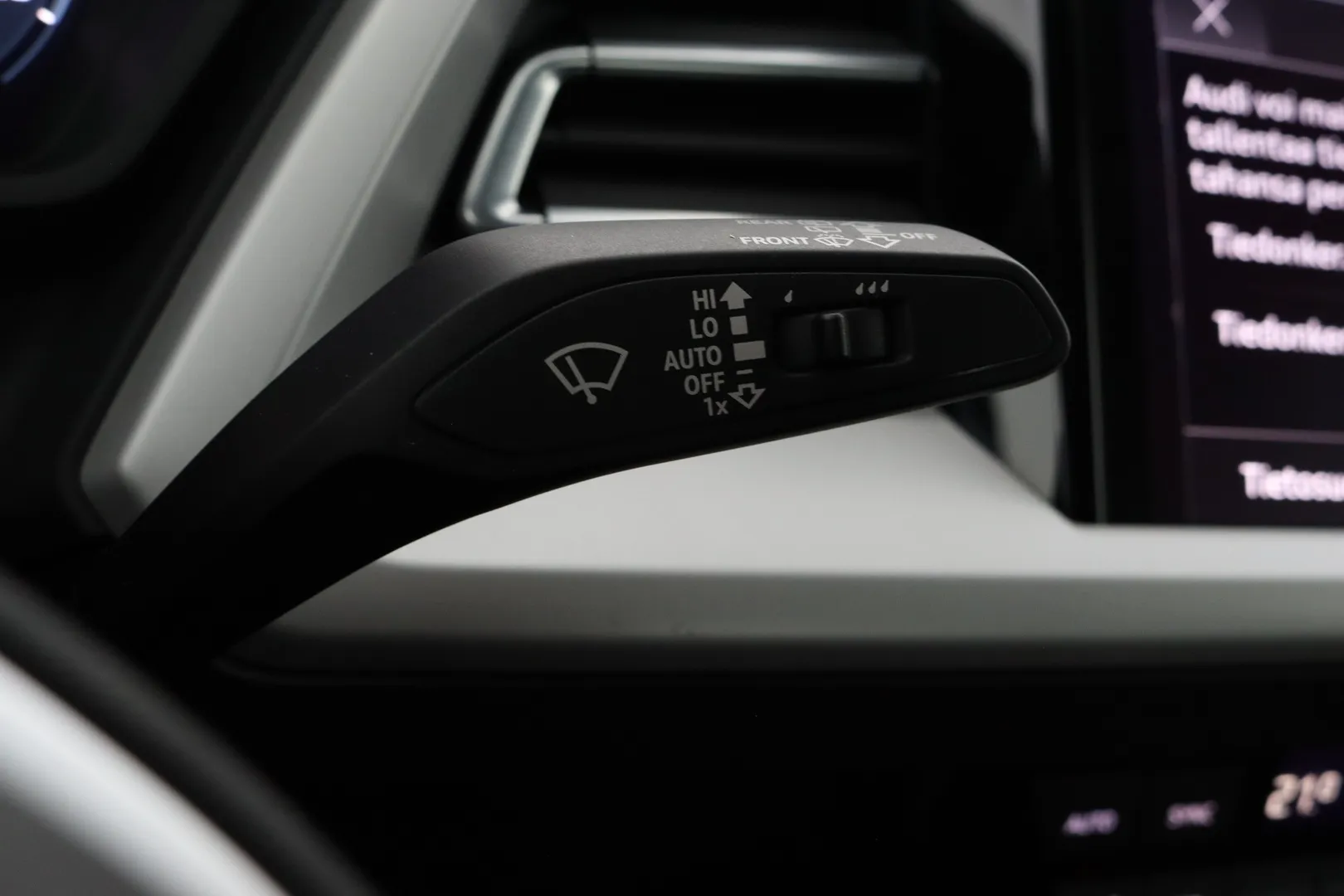 Audi Q4 e-tron RXB-567 carousel image