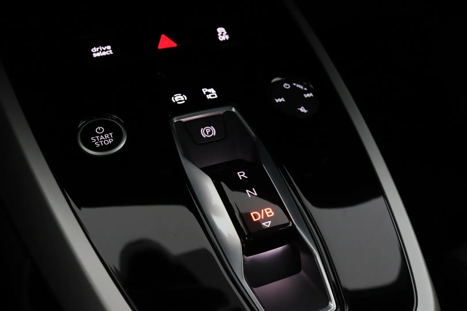 Audi Q4 e-tron RXB-567 carousel image
