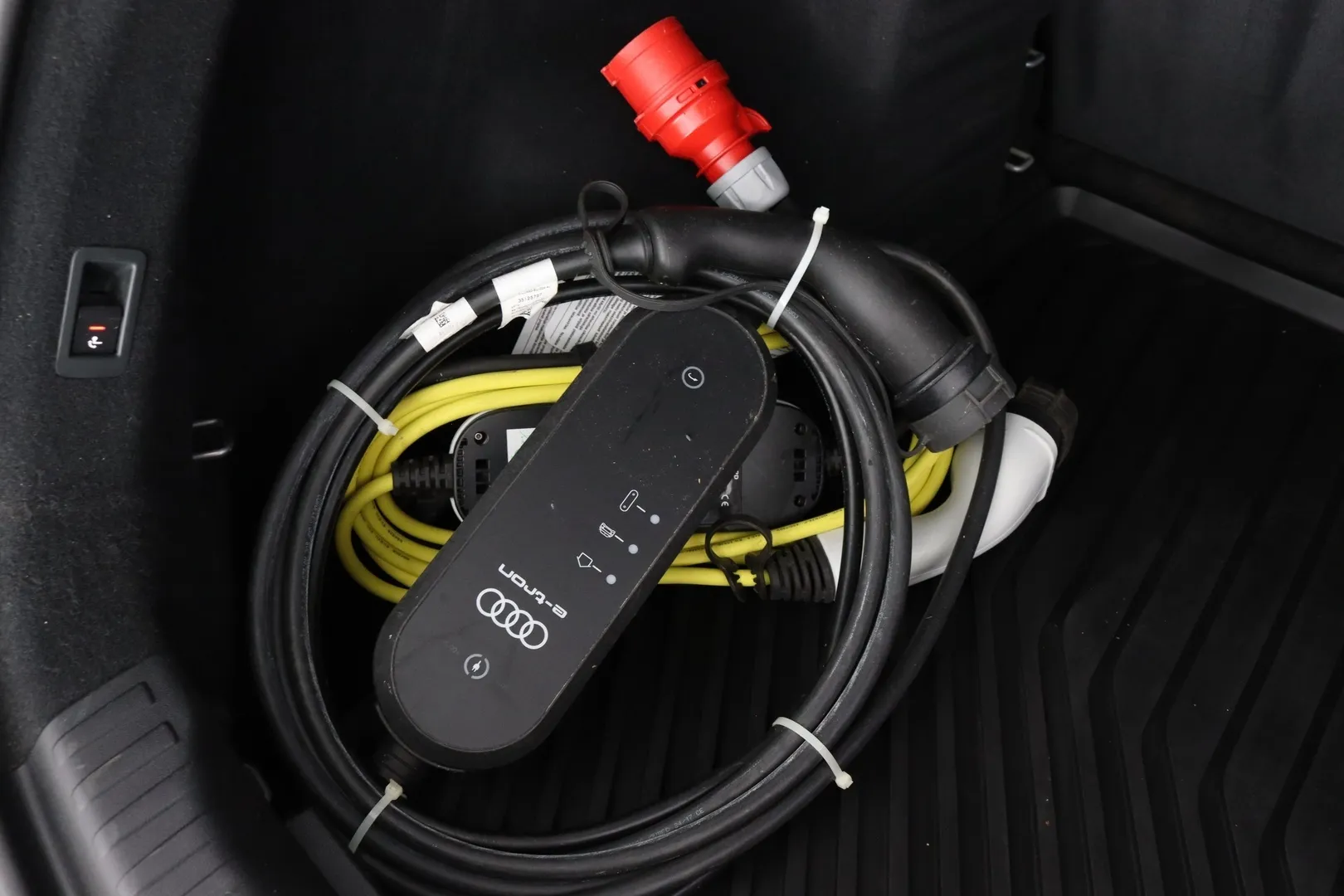 Audi Q4 e-tron RXB-567 carousel image