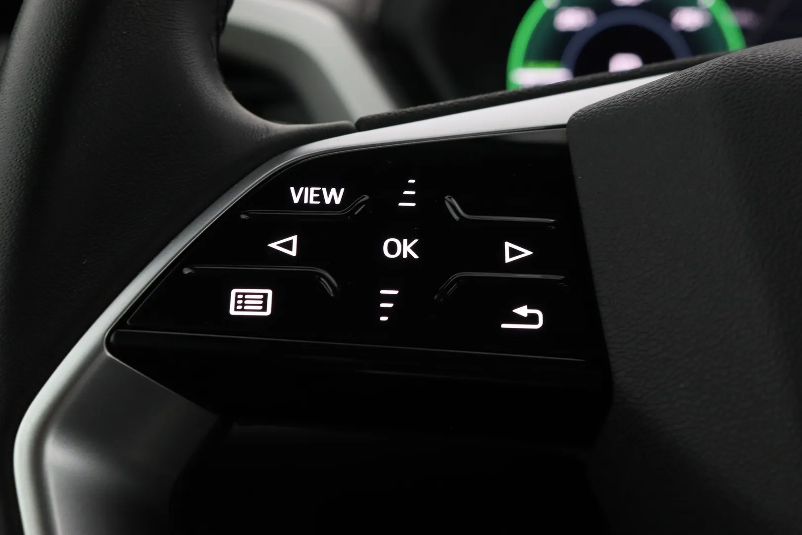Audi Q4 e-tron RXB-567 carousel image