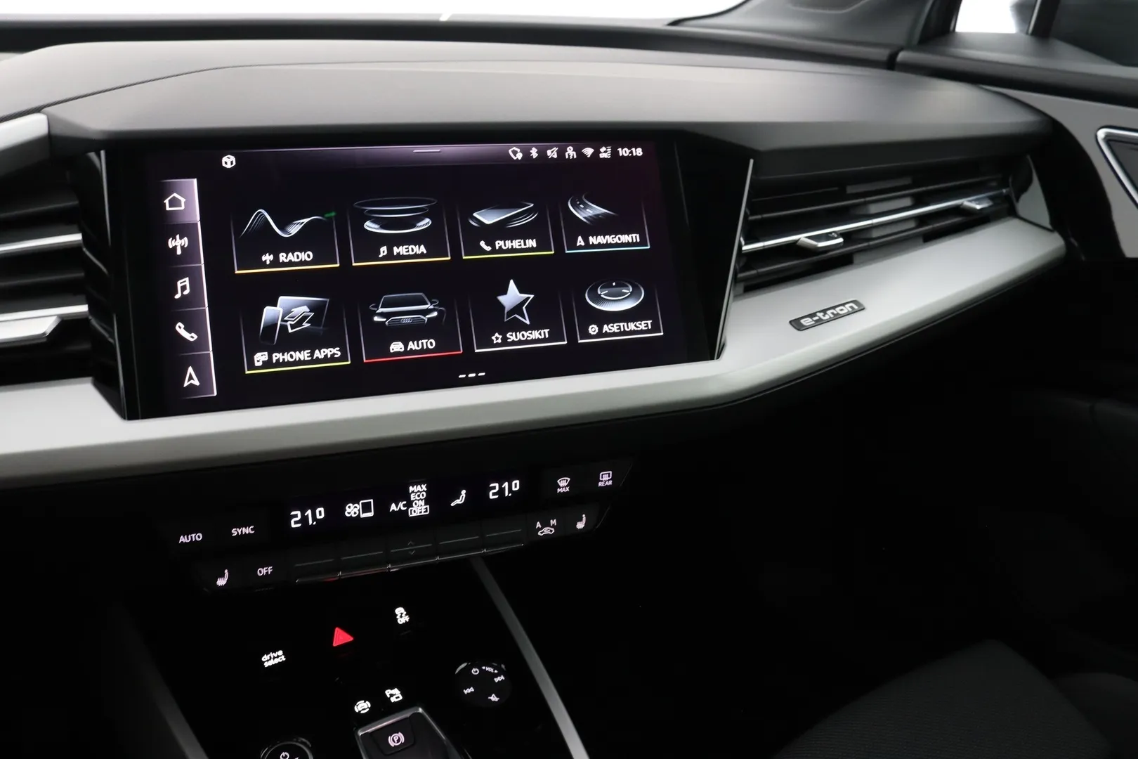 Audi Q4 e-tron RXB-567 carousel image