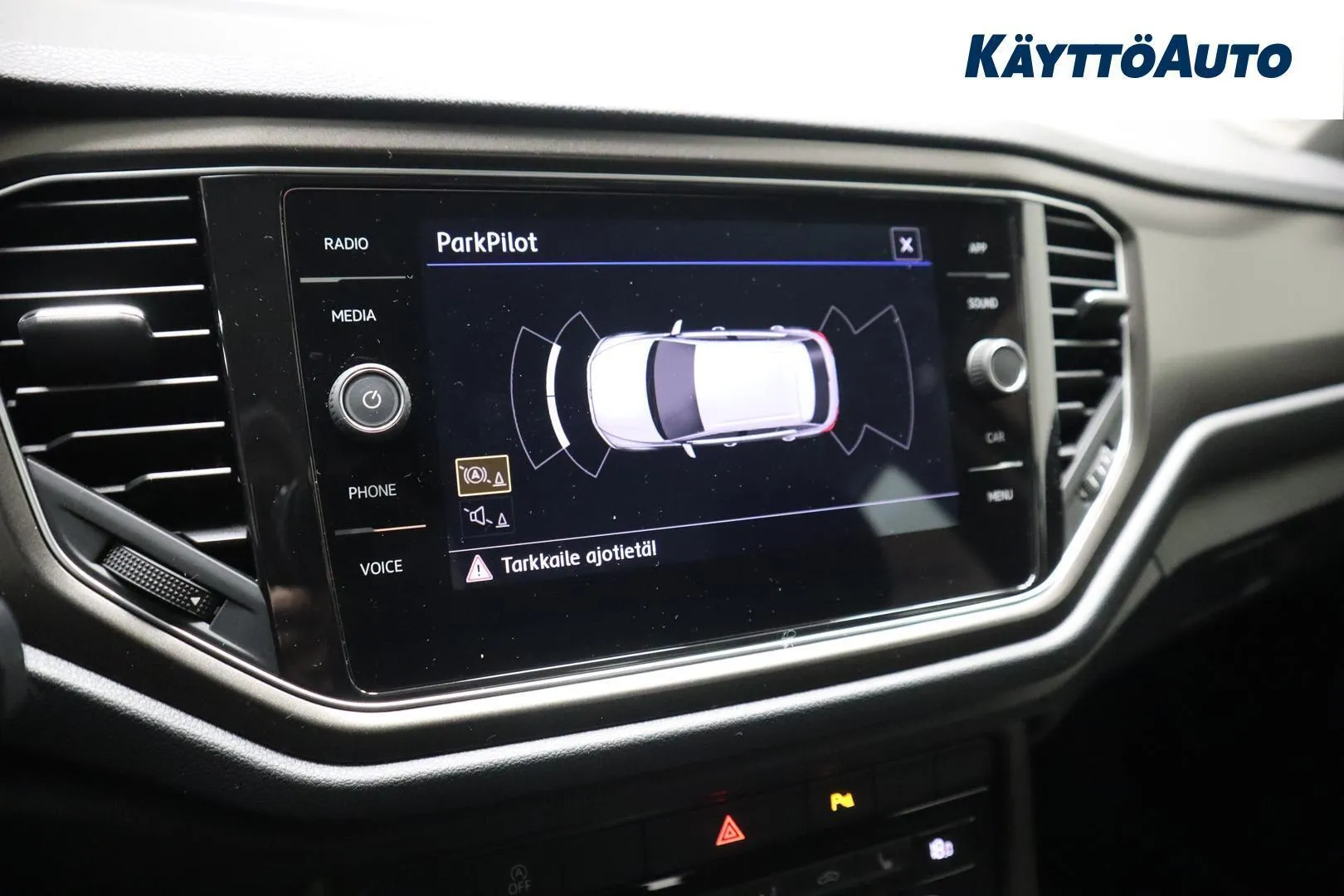 Volkswagen T-Roc GMY-678 carousel image