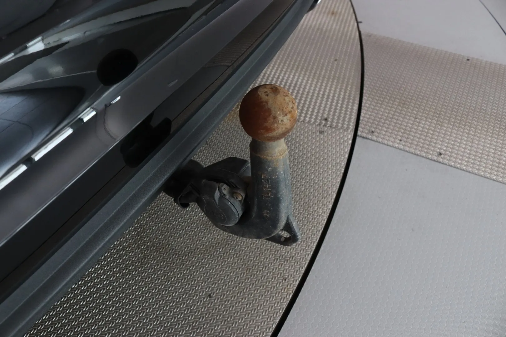 Audi A4 IPR-280 carousel image