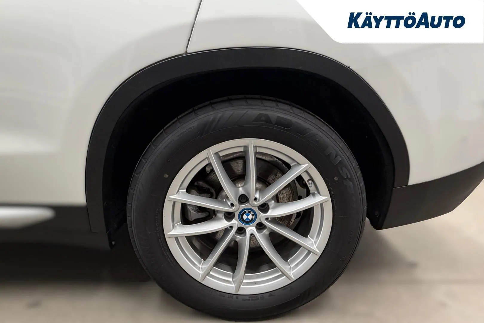 BMW X3 GOX-533 carousel image