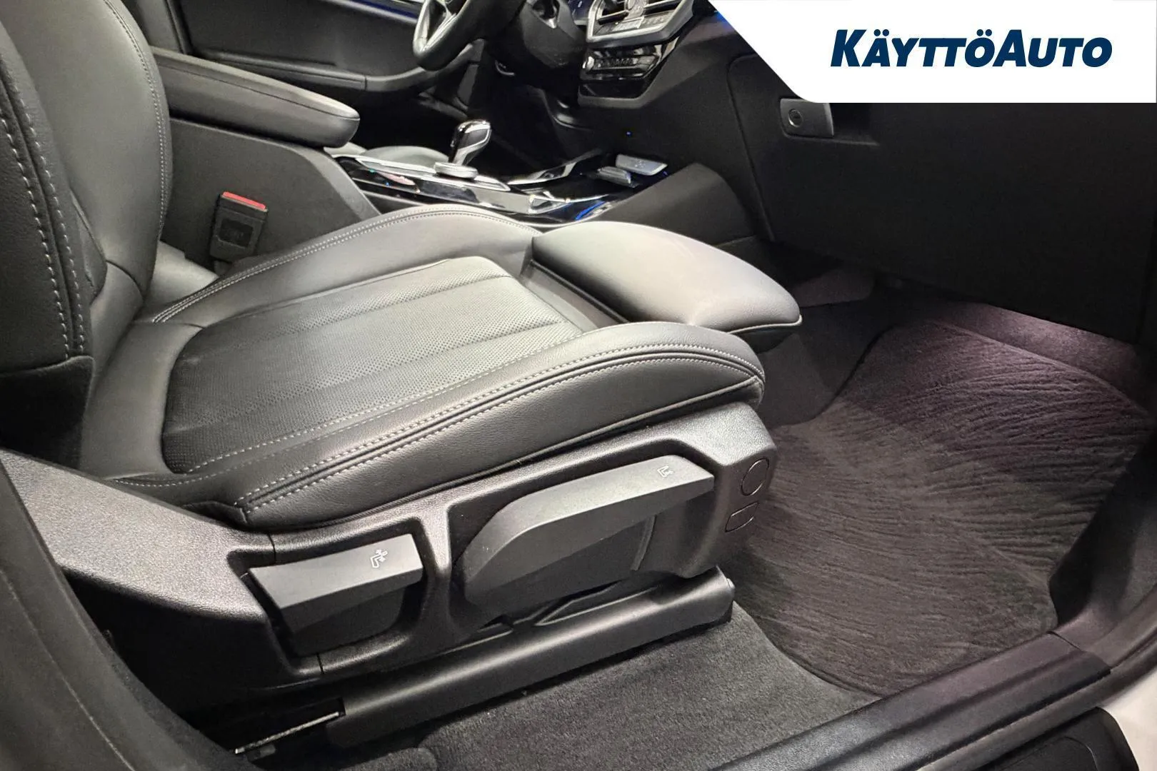 BMW X3 GOX-533 carousel image