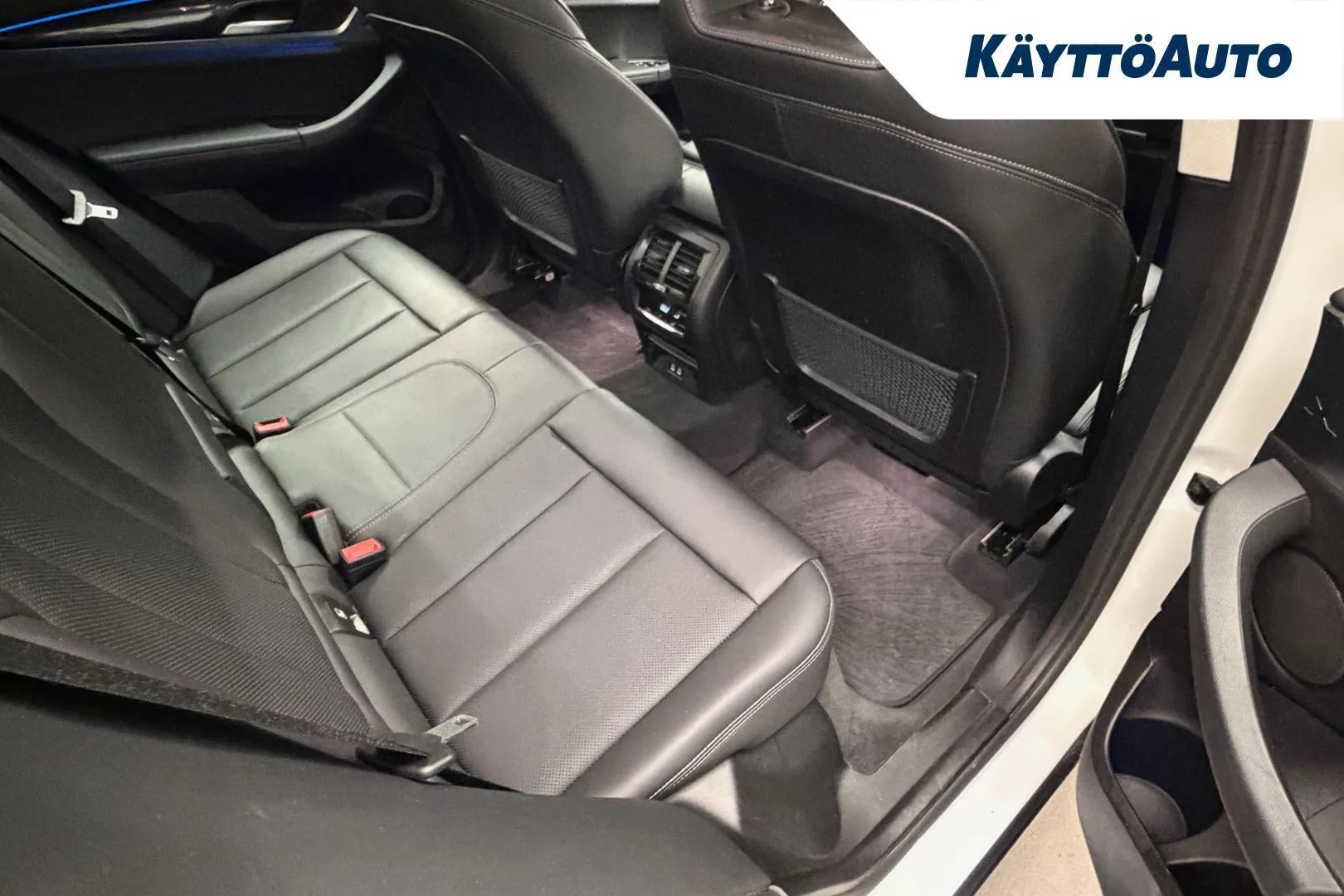 BMW X3 GOX-533 carousel image